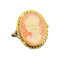 18KY CAMEO RING