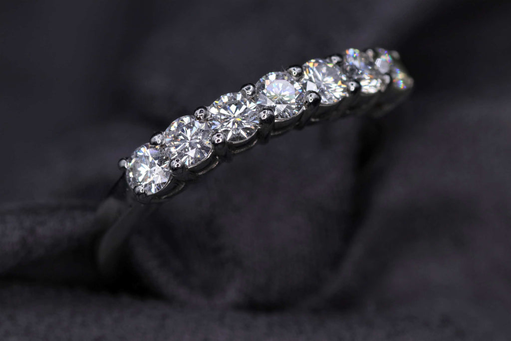 Ladies 14k white gold diamond wedding ring