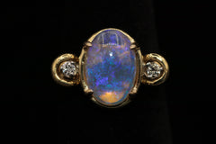 18k Yellow Gold 2.30ct Oval Shape Jelly Opal and .13ct G SI1 Round Diamond Vintage Ring