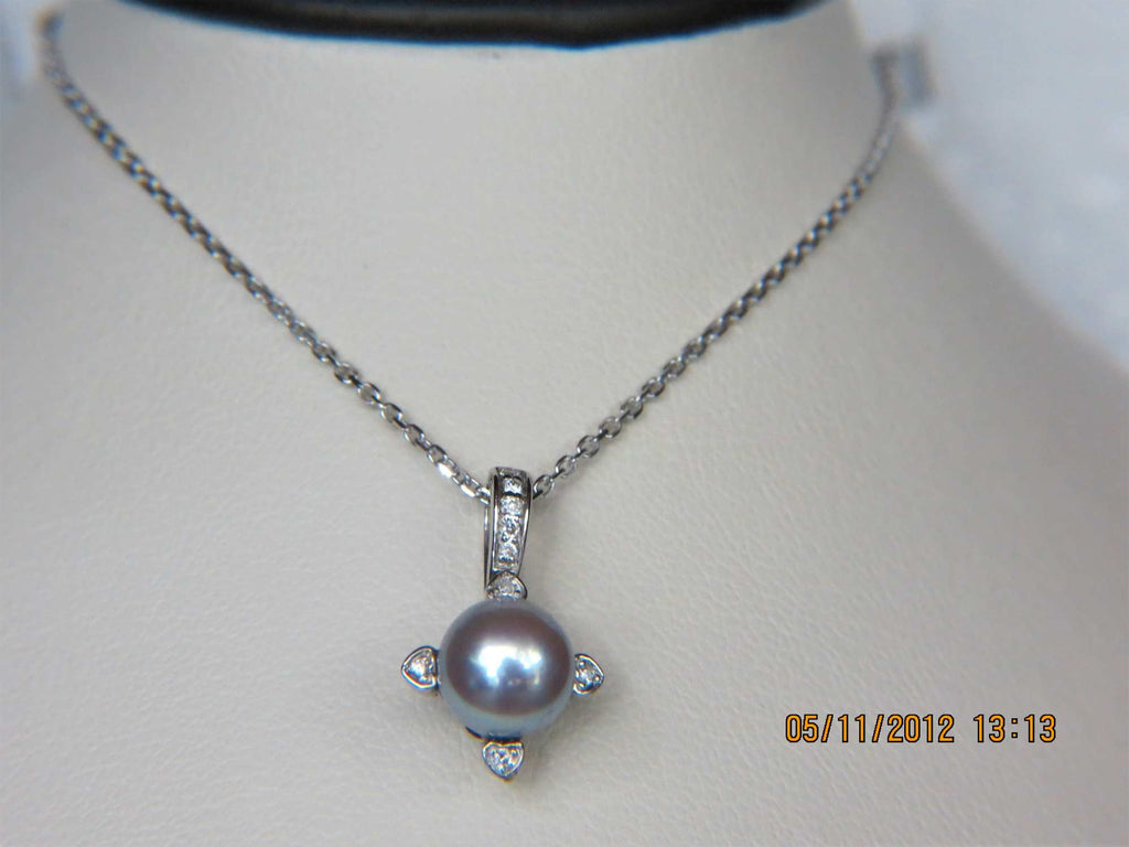 Ladies 14k white gold diamond and Gray pearl necklace
