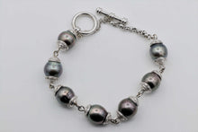 Load image into Gallery viewer, Ladies 18k white gold diamond and Tahitian Pearl Bracelet