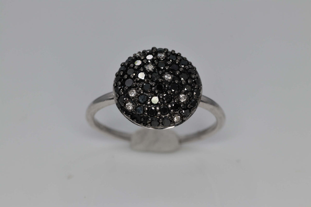 Ladies 14k white gold Black and white diamond ring