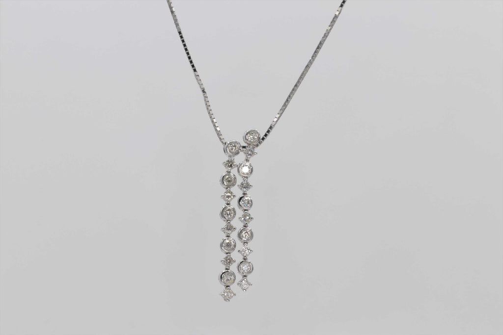 Ladies 18k white gold Diamond Dangle Necklace