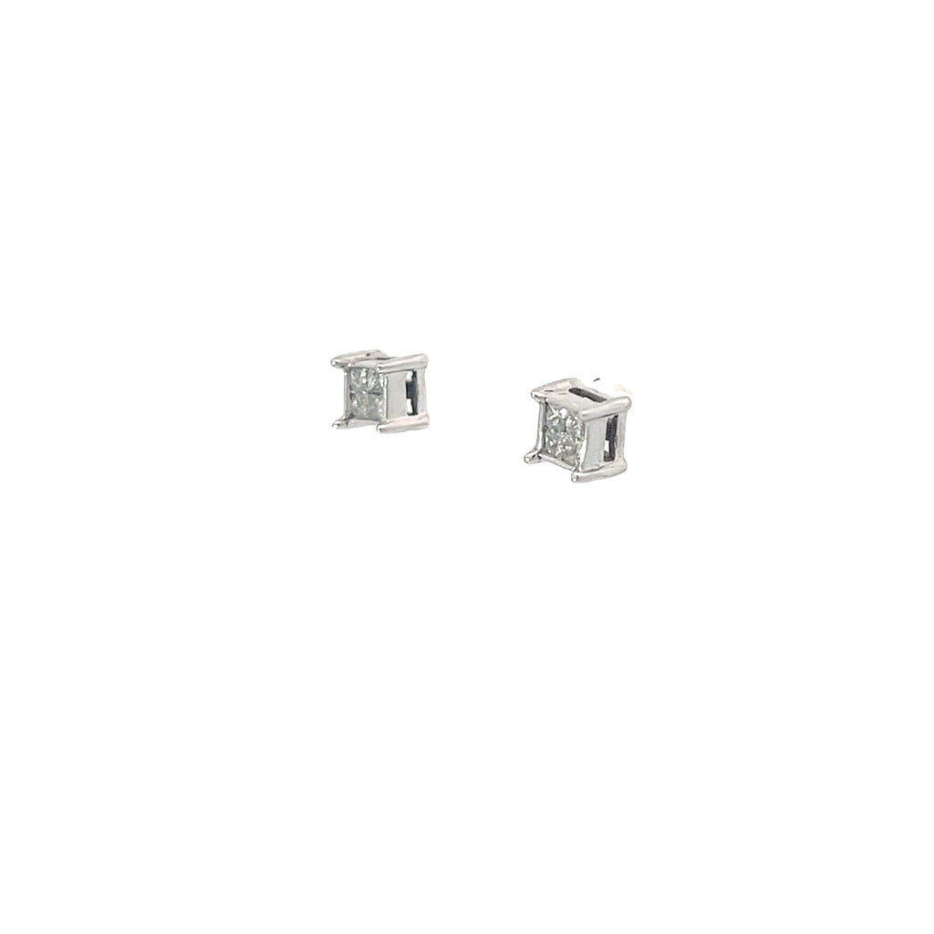 14k White Gold .15ct G SI1 Round Diamond Cluster Stud Earrings