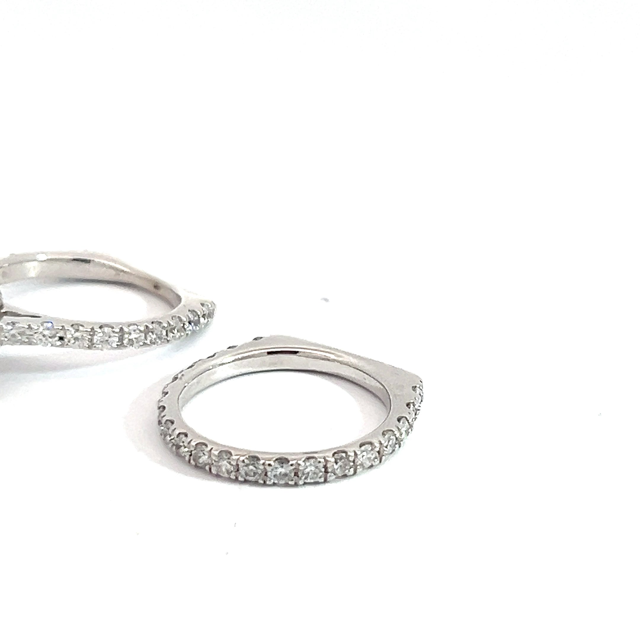 18k White Gold 1.71ct G VS2 Cut-Cornered Rectangular Engagement / 2.00ct F VS2 Round Diamond with Halo Matching Set Wedding Band Certified By GIA # 1189328233