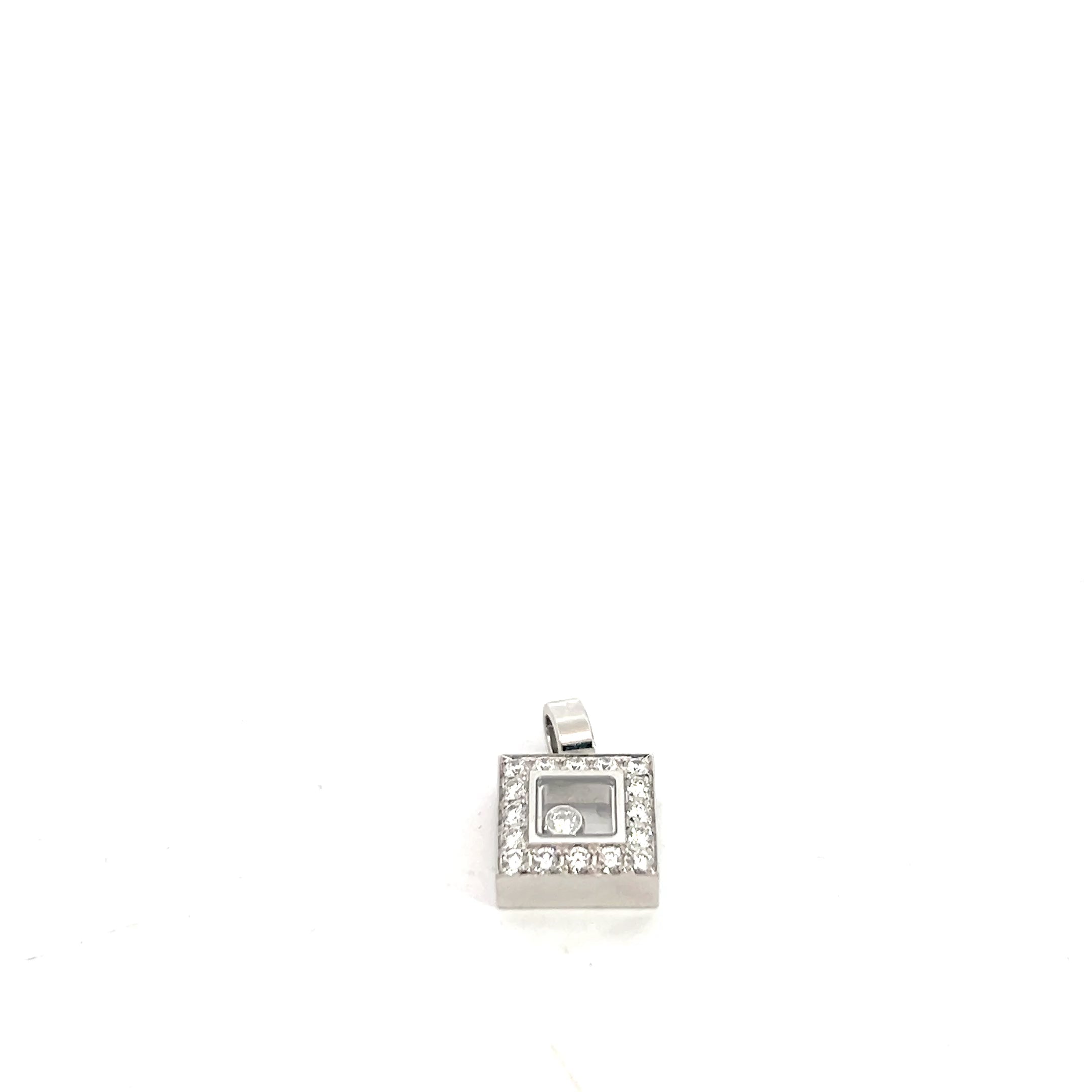 Pre-Loved 18k White Gold .38ct G VS1 Round Chopard Happy Diamond Square Necklace with Floating Diamond