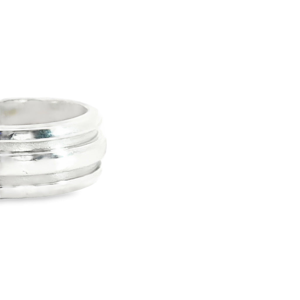 Pre-Loved Tiffany & Co. Vintage 925 Silver Grooved Ring Size 6
