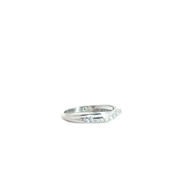 14k White Gold .25ct G SI1 Round Diamond Curved Band