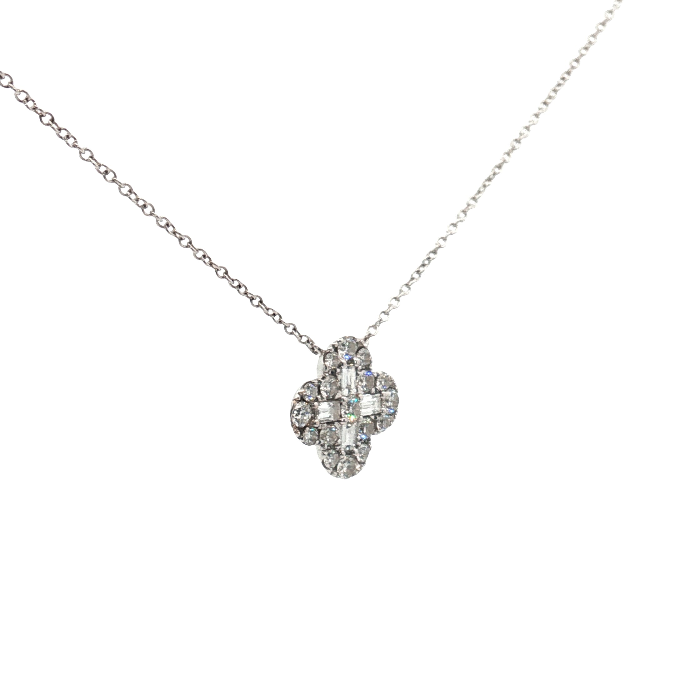 18k White Gold 1.00ct G VS2 Round/ Emerald Total Weight of Diamond Flower Pendant