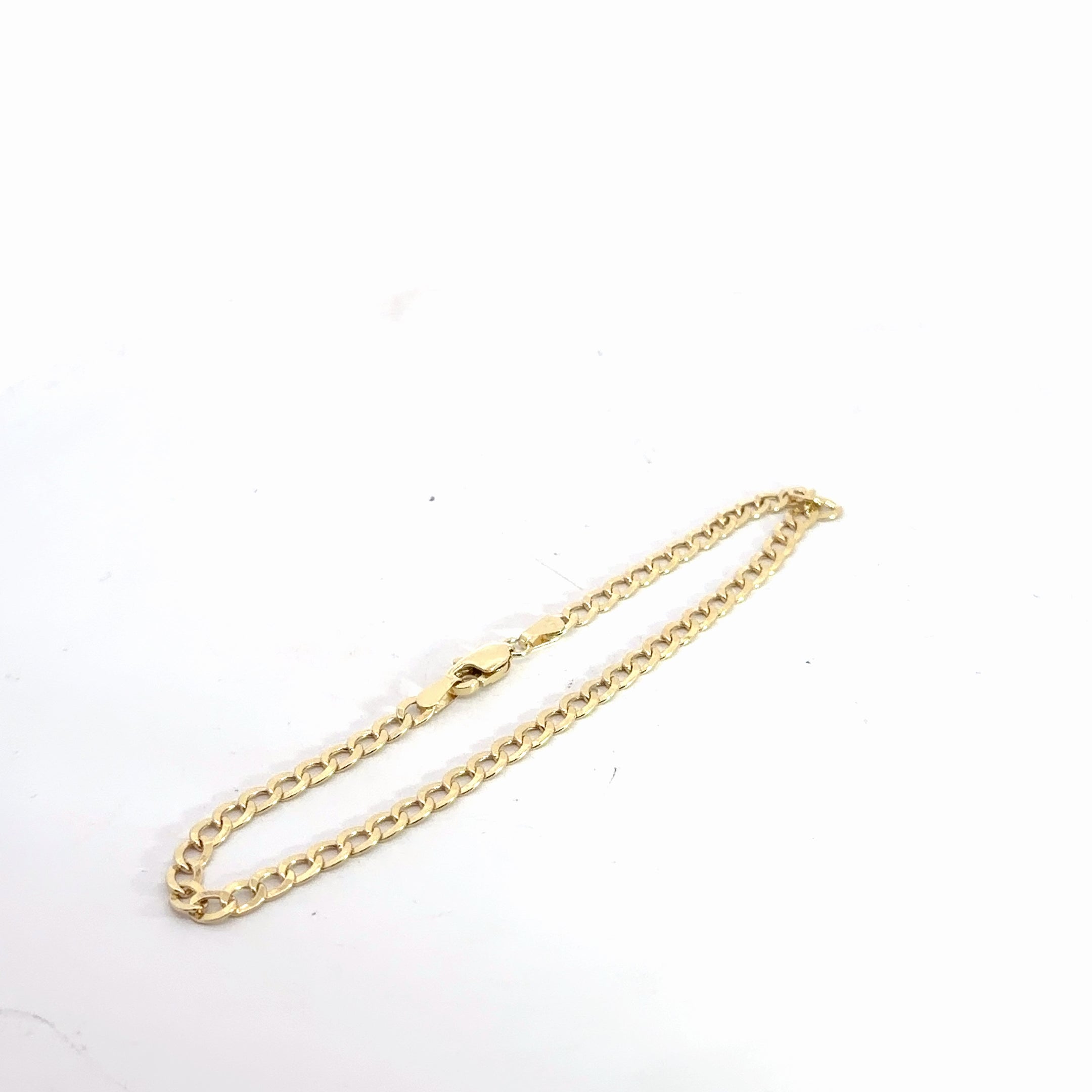 14k Yellow Gold 2.2 gram Open Curb Bracelet 8"inch