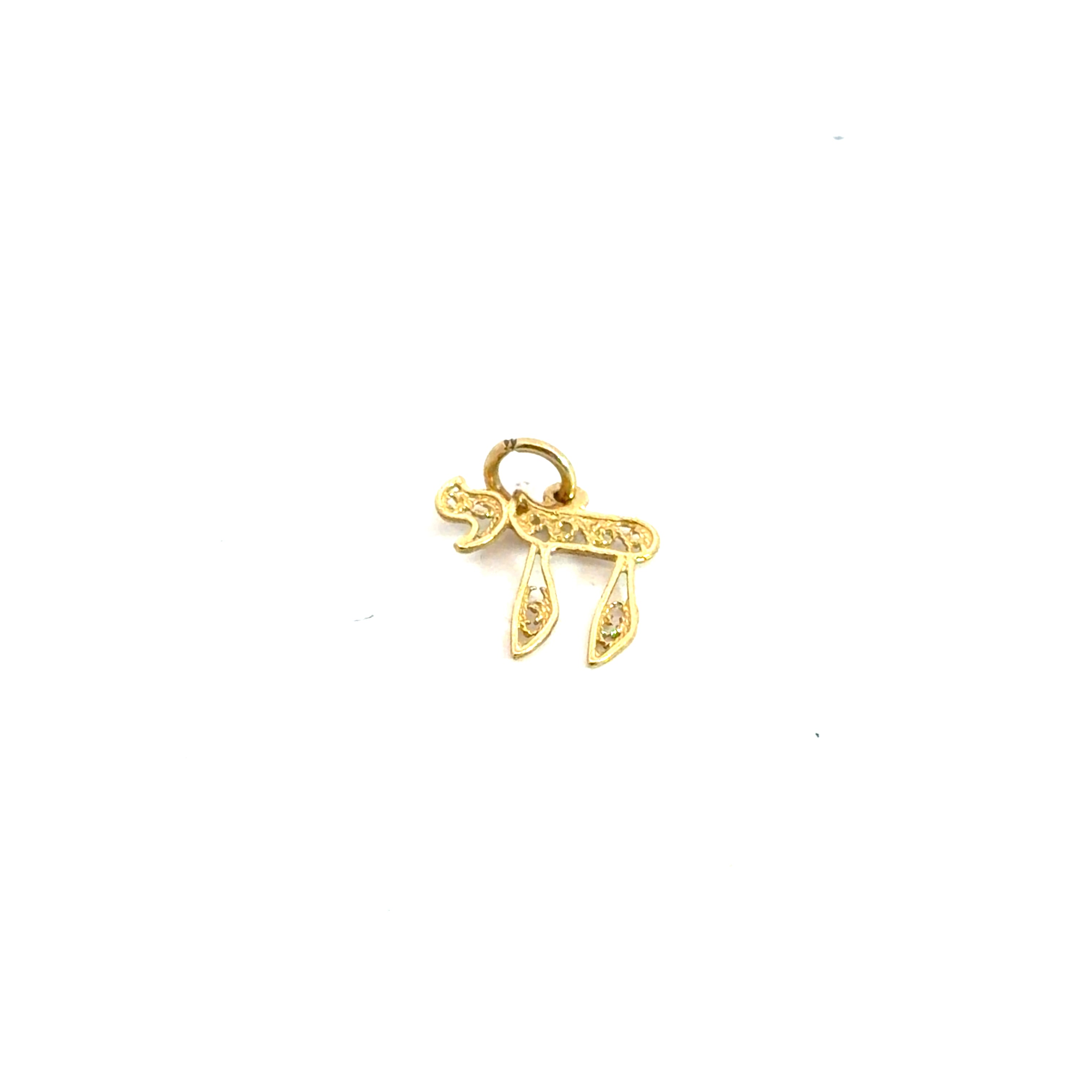 14k Yellow Gold Small Chai Pendant