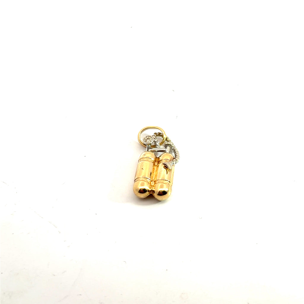 18k Two Tone Italian Scuba Gear Charm 4 gram
