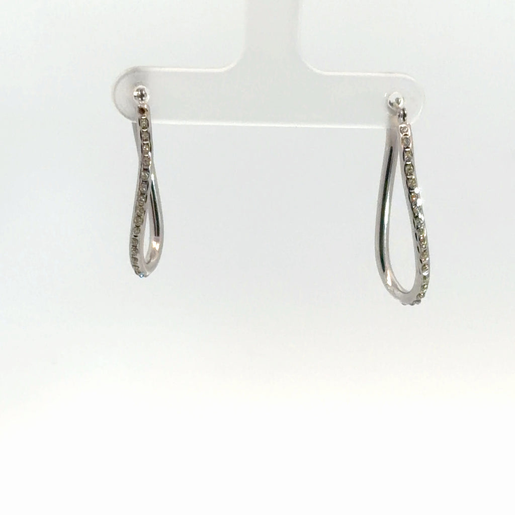 14k White Gold Oval Shape  Hoop Earrings 1.1 gram
