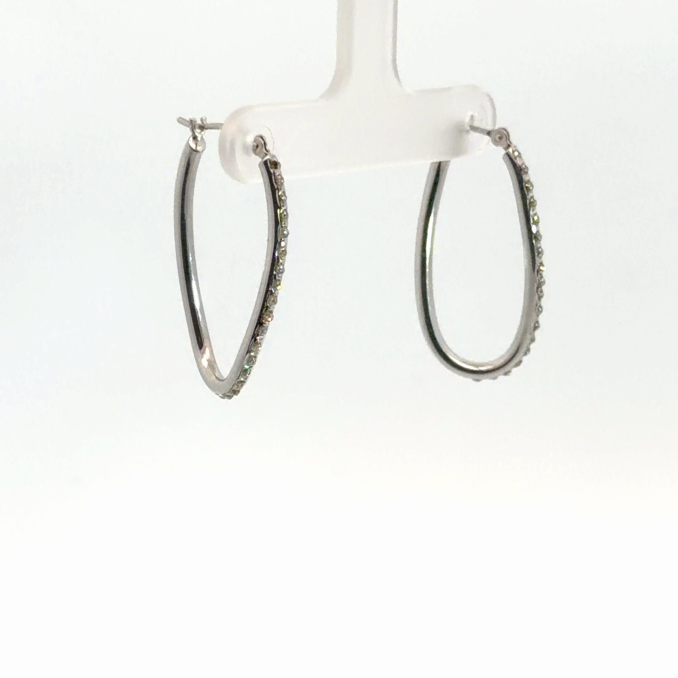 14k White Gold Oval Shape  Hoop Earrings 1.1 gram