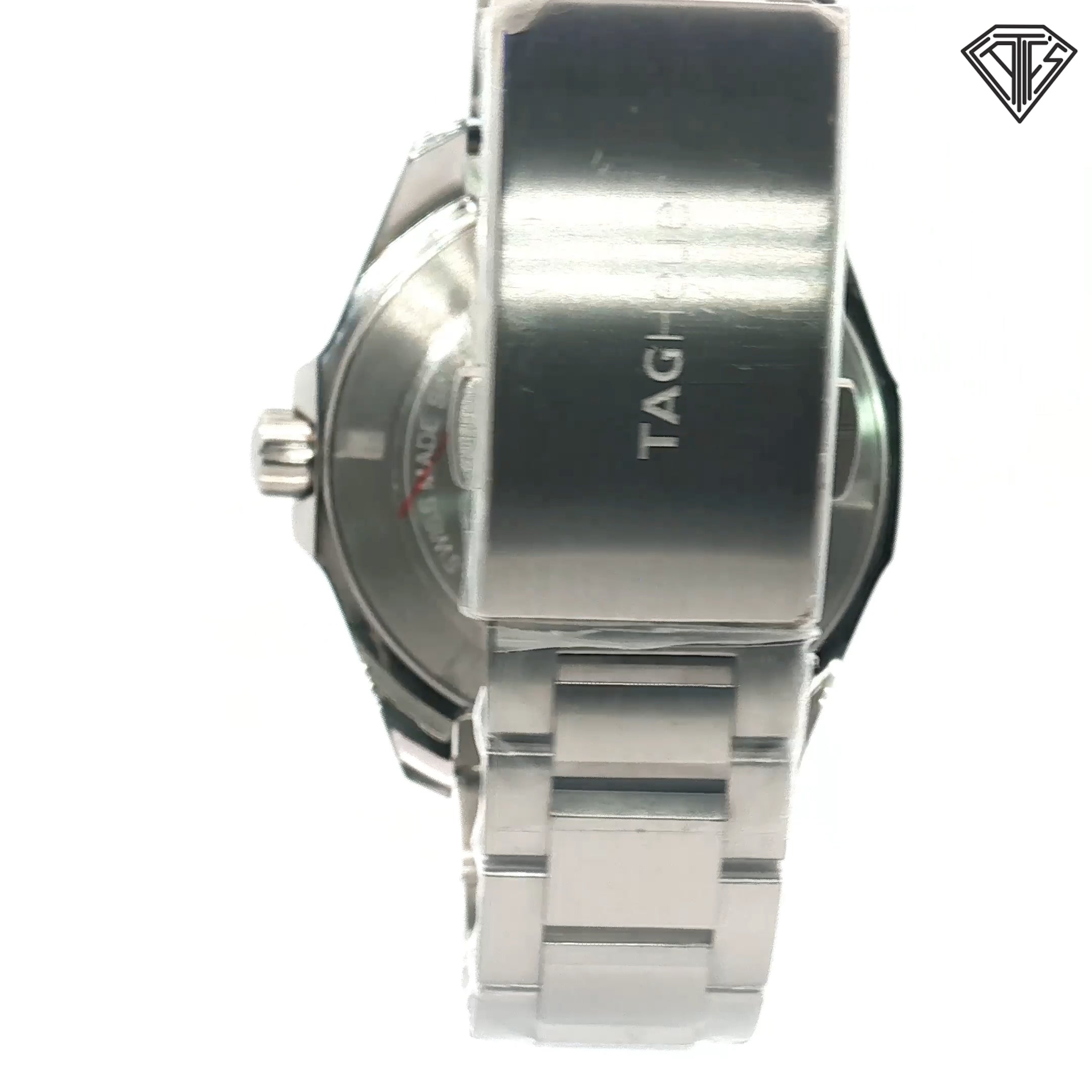 Pre-owned Tag Heuer Aqua Racer 300M/ 43mm/ Green Dial / Date Display/ Automatic Calibre 5 Hulk