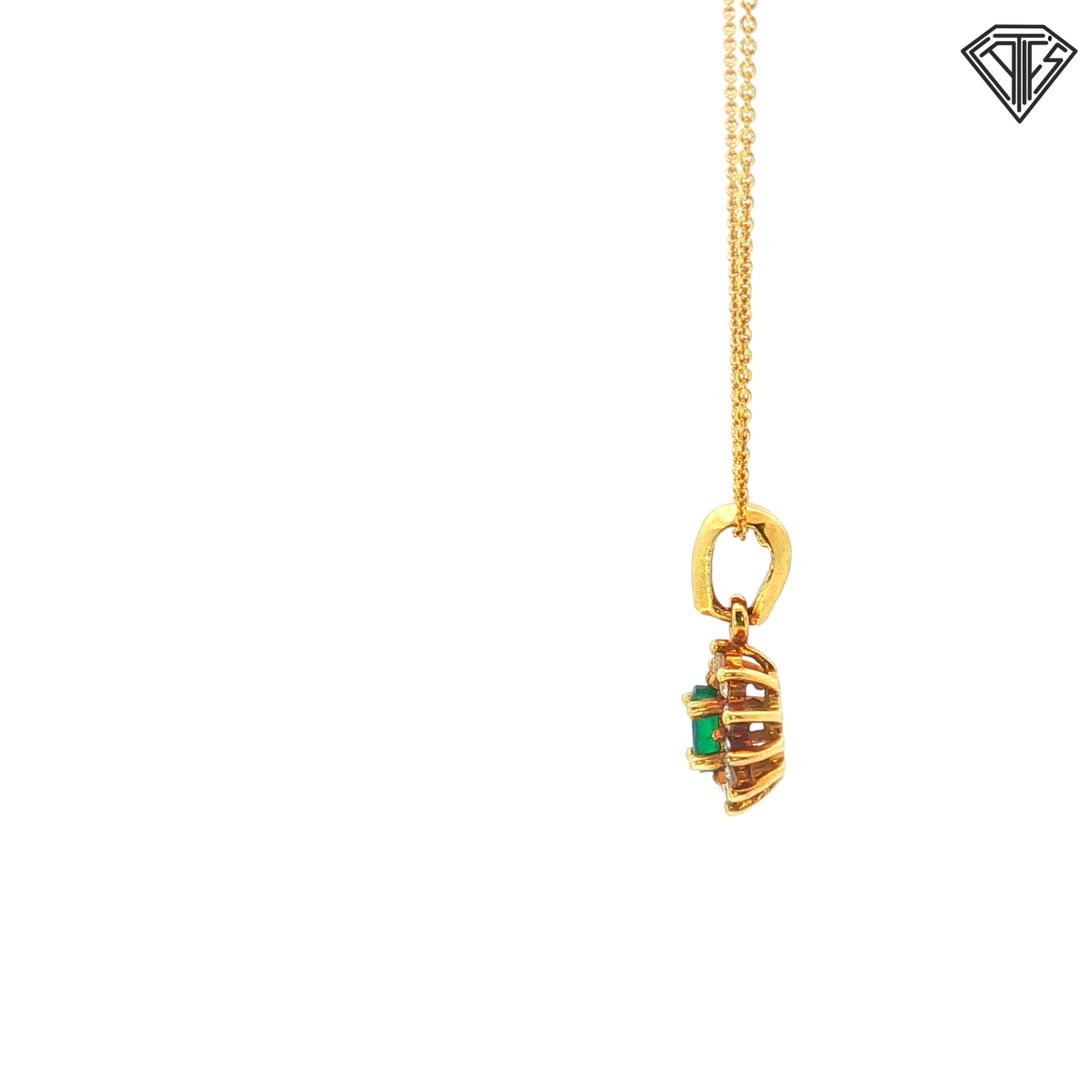 18k Yellow Gold .25ct Oval Emerald AAA/ .10ct F VS2 Round Diamond Pendant