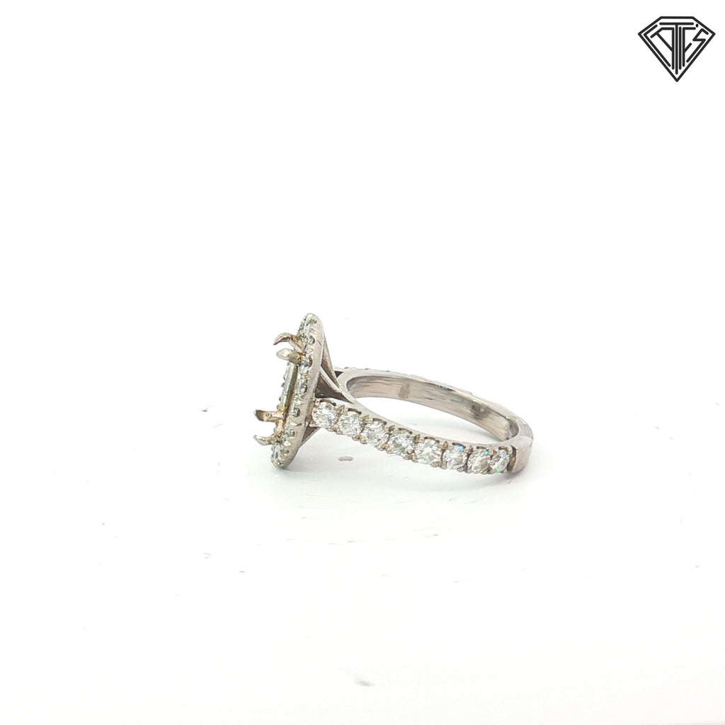 Platinum 1.25ct E VS1 Round Diamond Mounting For Oval Shape Diamond Ring