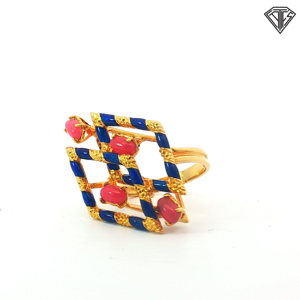 18k Yellow Gold Vintage Blue Enamel / Oval Shape Pink Cabochon Ring Size 5.5
