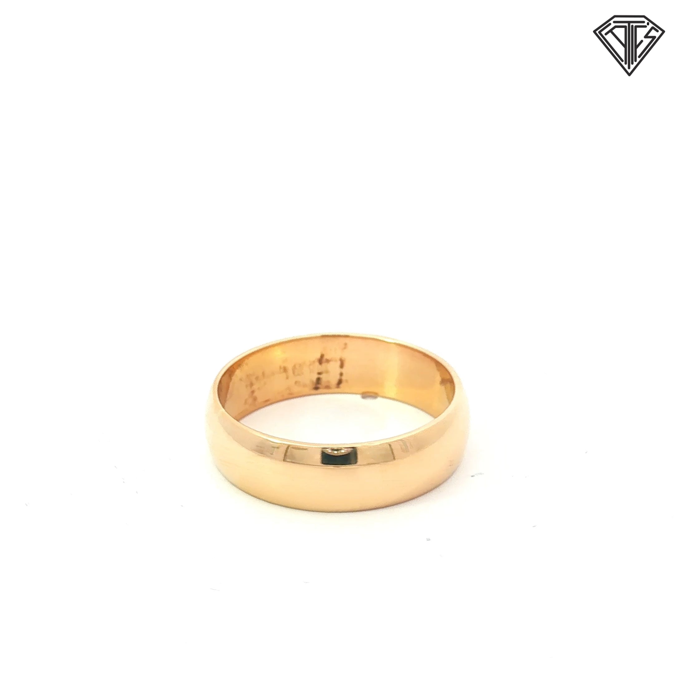 14k Yellow Gold Men Wedding Band Size 9.5 / 5.7 gram