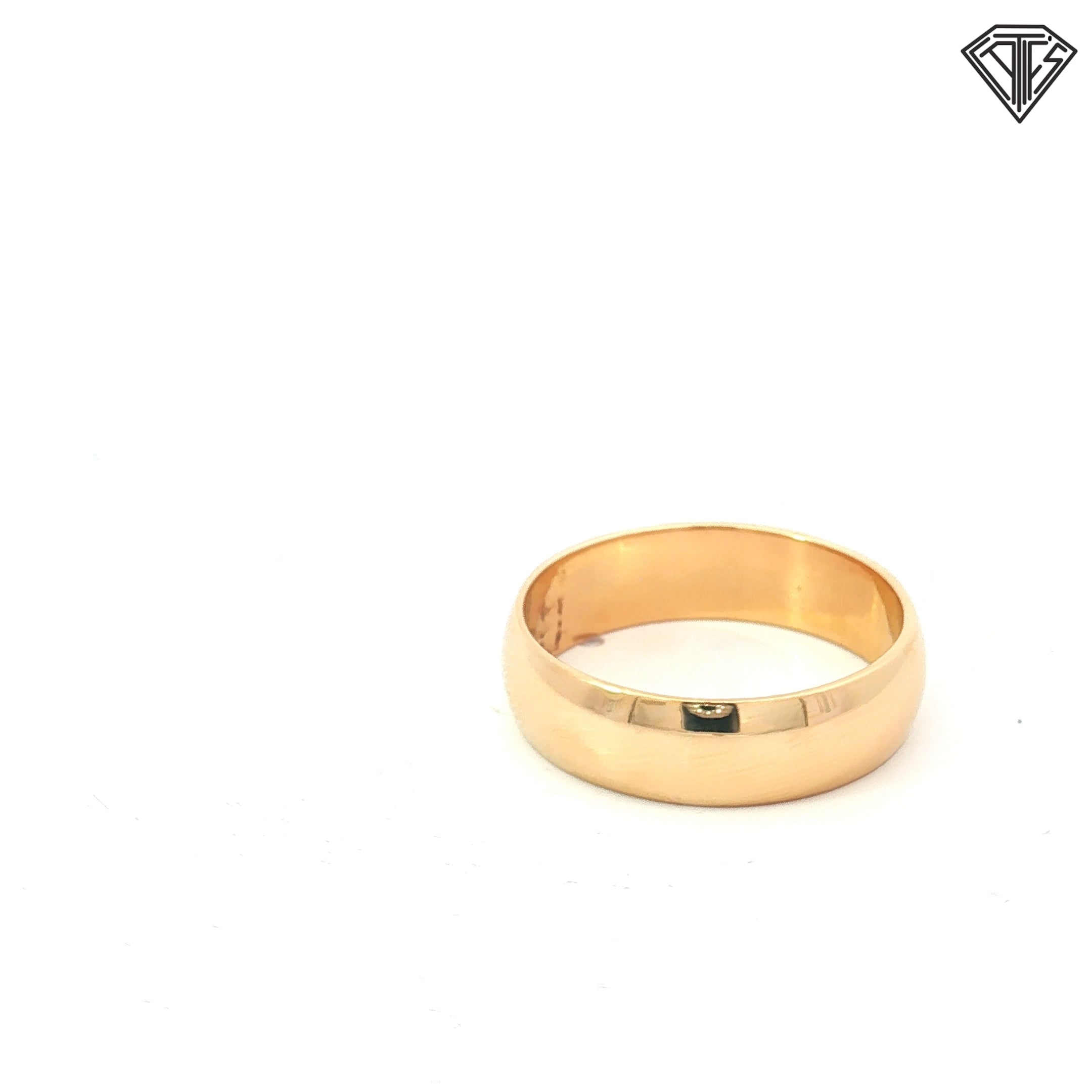 14k Yellow Gold Men Wedding Band Size 9.5 / 5.7 gram