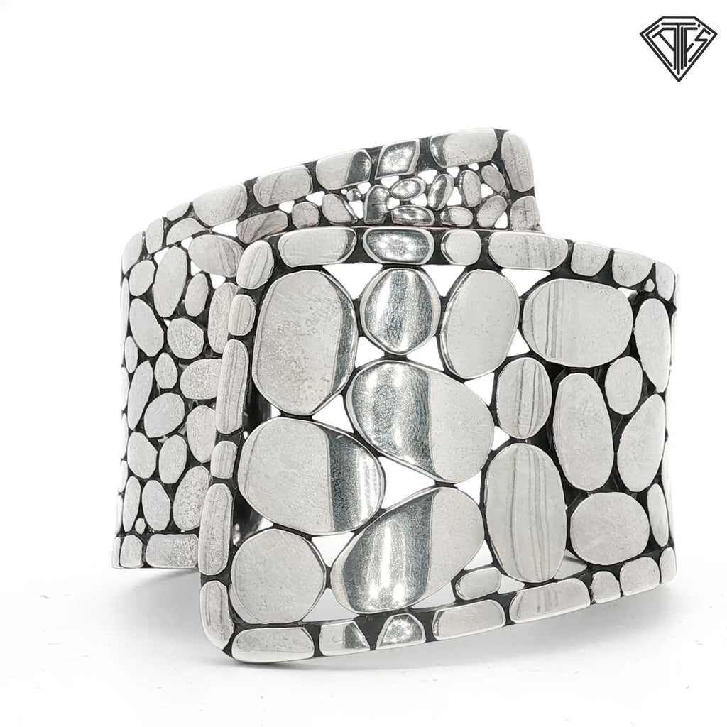 Pre-loved John Hardy Silver Kali Pebble Overlap Cuff Bracelet