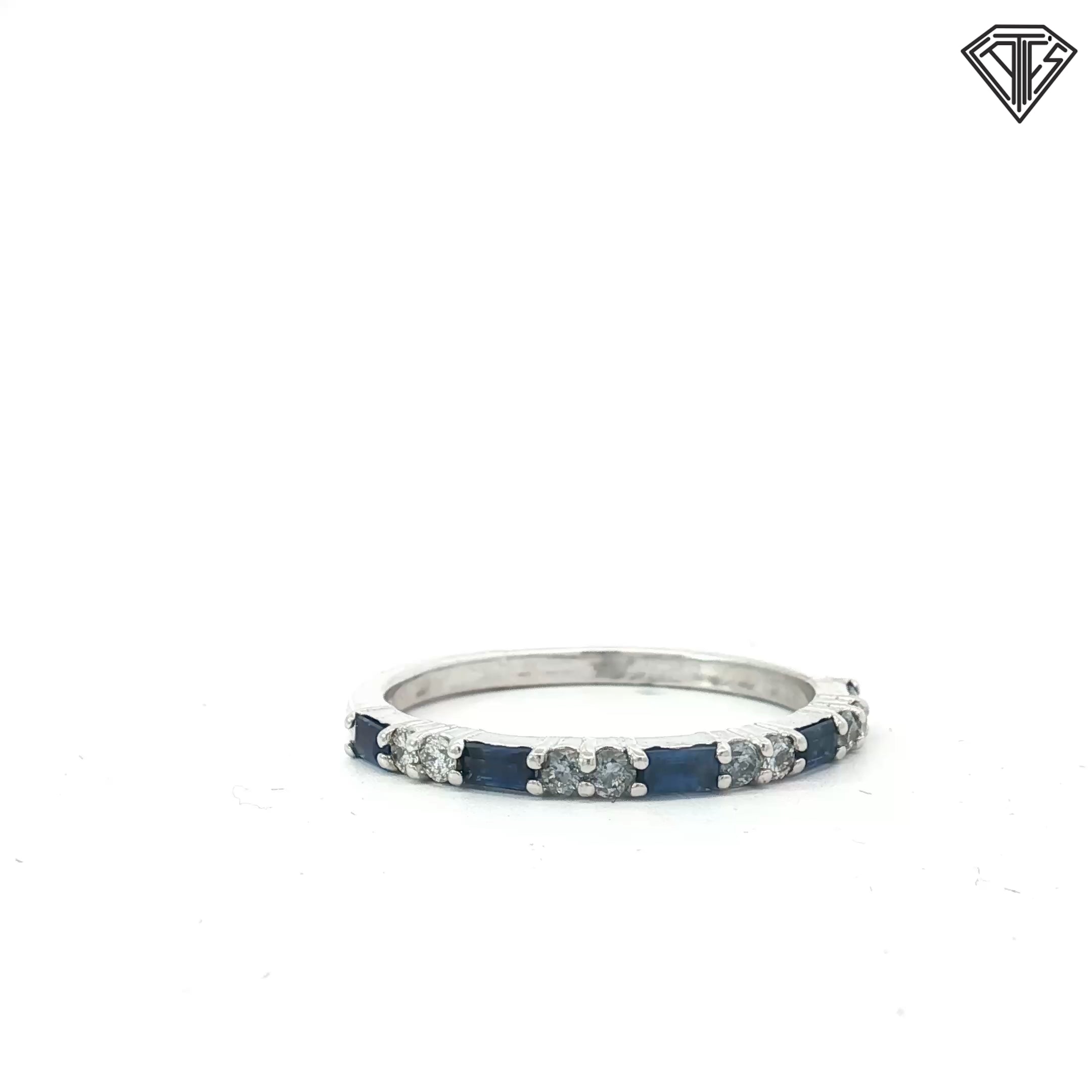 14k White Gold .30ct Baguette Ceylon Sapphire /.10ct G VS2 Round Diamond Band