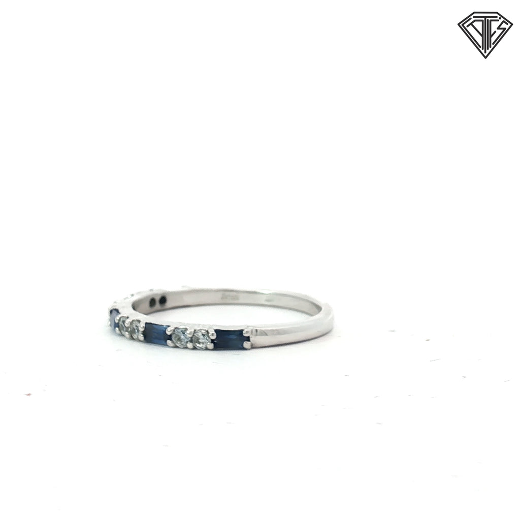 14k White Gold .30ct Baguette Ceylon Sapphire /.10ct G VS2 Round Diamond Band