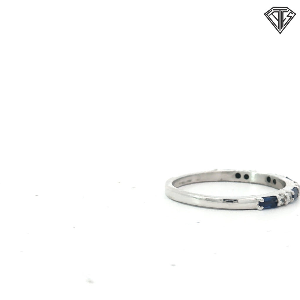 14k White Gold .30ct Baguette Ceylon Sapphire /.10ct G VS2 Round Diamond Band