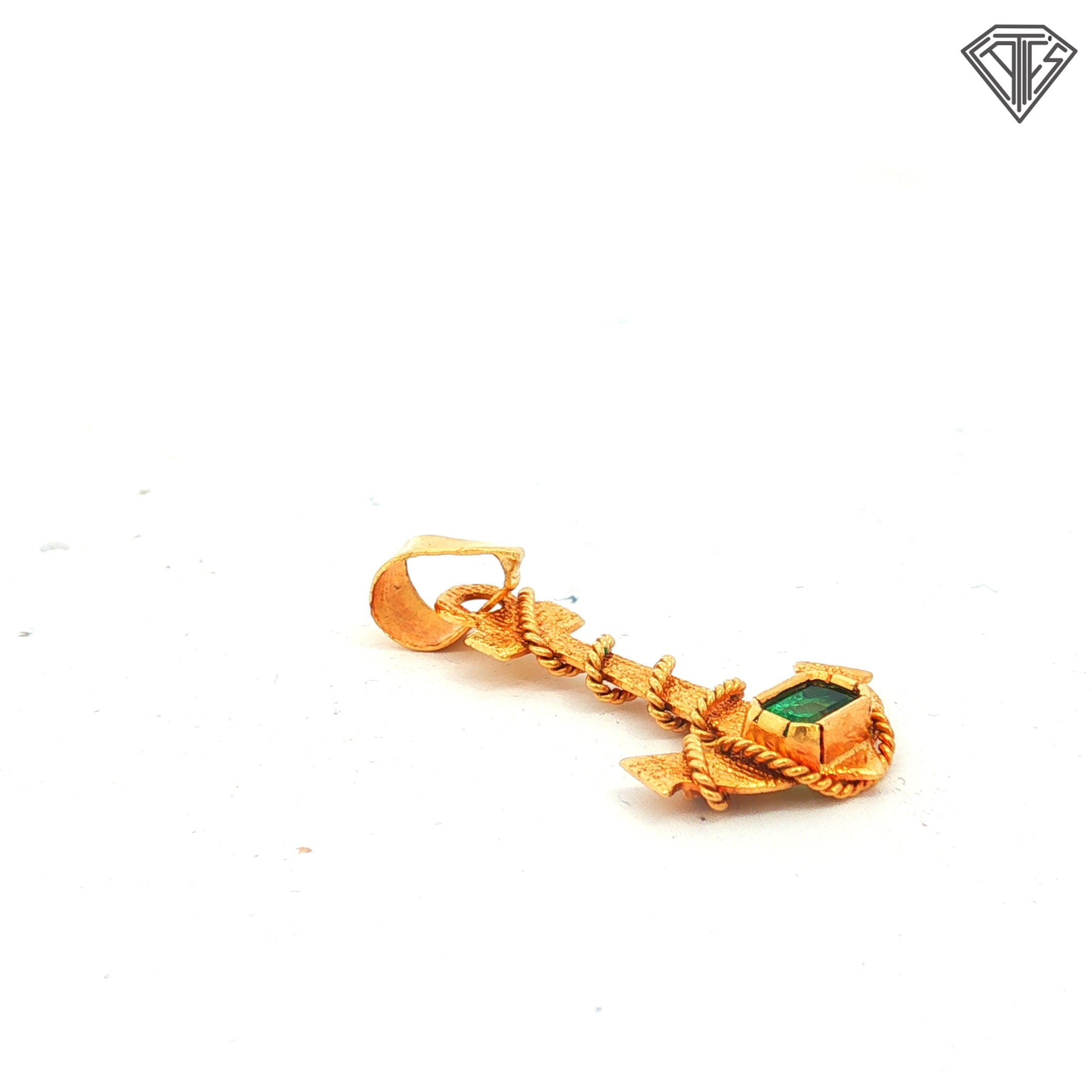 18k Yellow Gold Rectangular-Cut Emerald Center Anchor Design with Rope Detailing Pendant