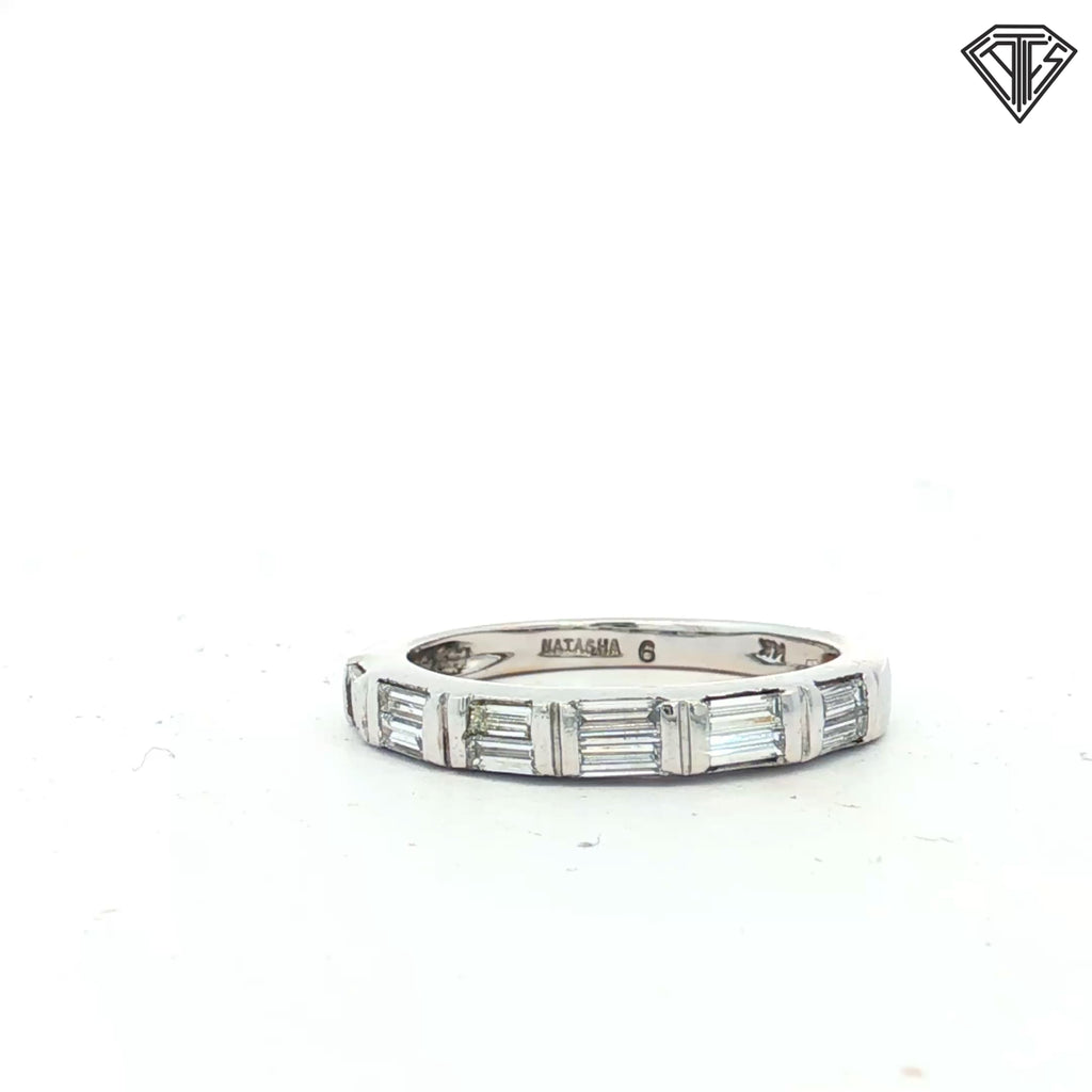14k White Gold .60ct G/H VS2 /SI1 (6) Baguette Diamond Band Size 6.5