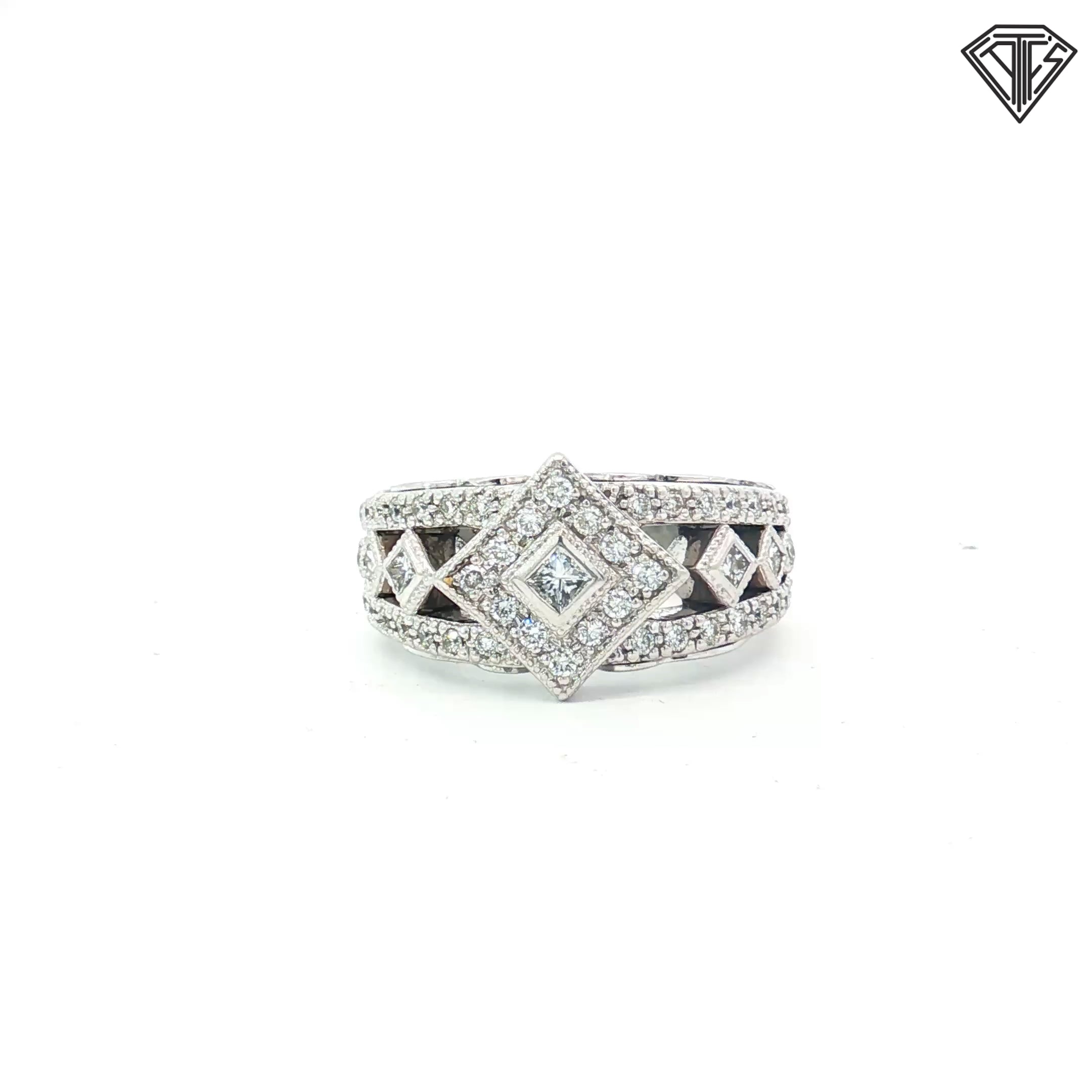 18k White Gold 1.00ct E VS2 Round and Princess Cut Diamond Halo Square Cluster with Pave Split Shark Right Hand Ring Size 6.5