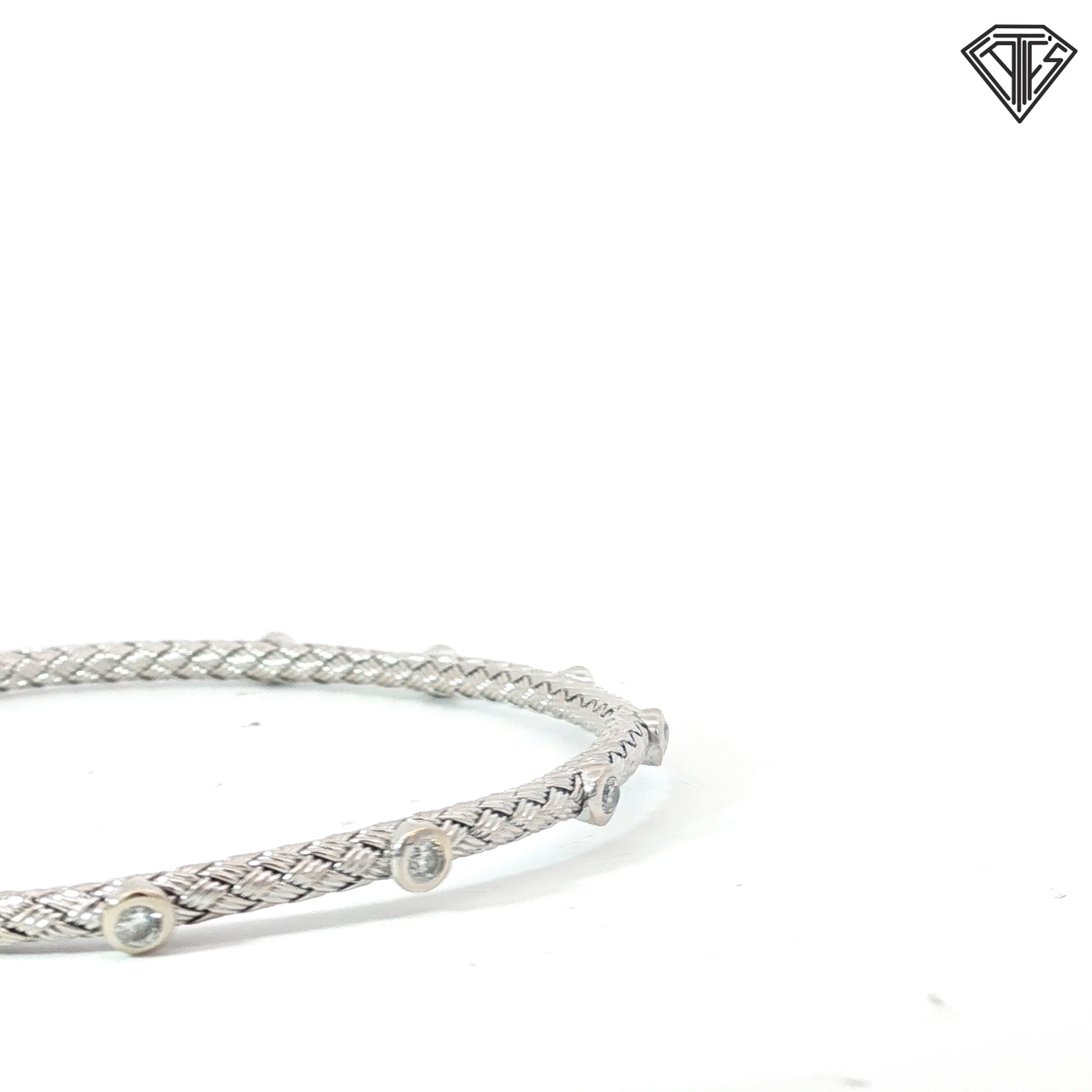 14k White Gold .25ct G SI1 (7) Round Diamond Bezel Set Flexible Weaved Bangle Bracelet 6.7 gram