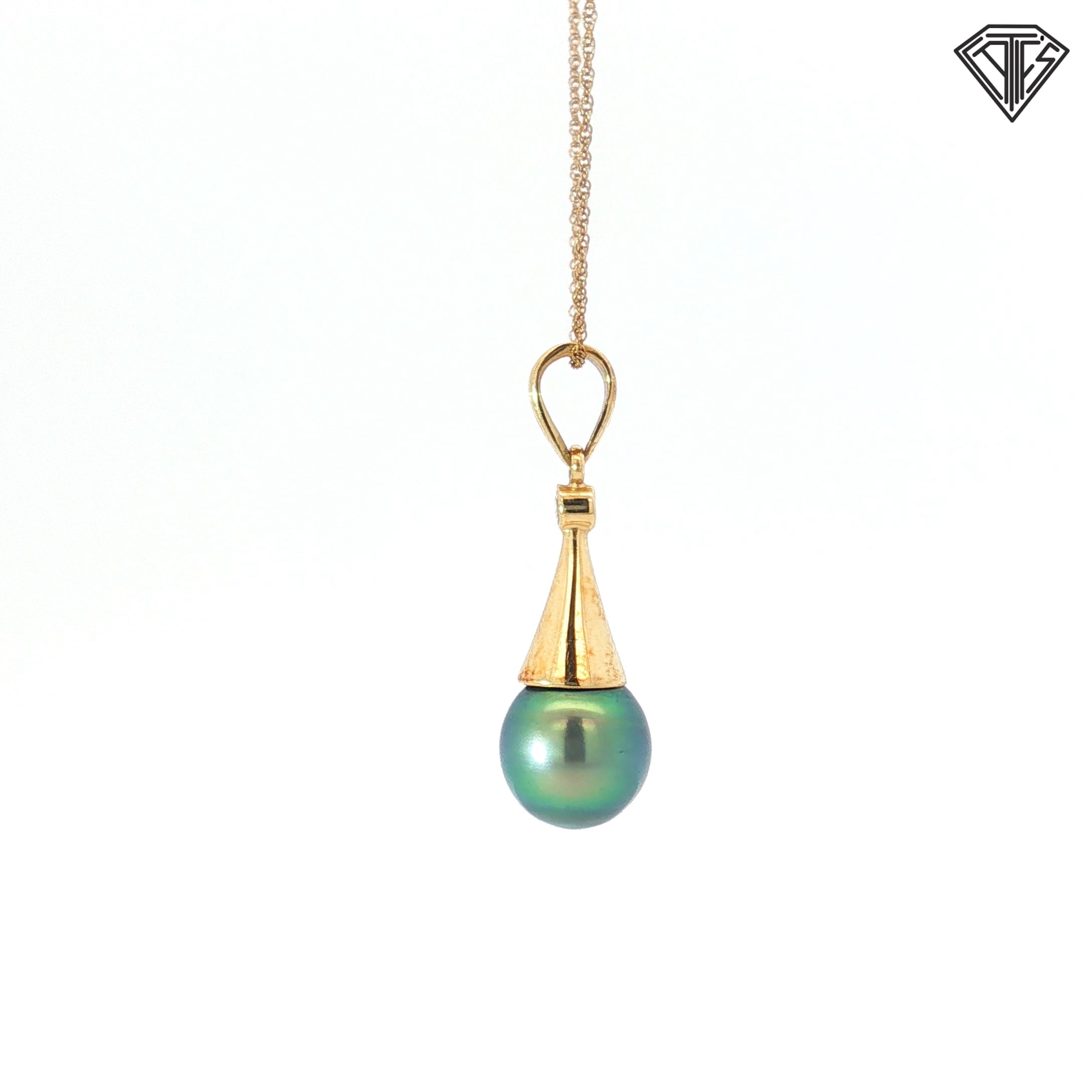14k Yellow Gold .03ct G SI1 Round Diamond with 9mm Tahitian Pearl Drop Pendant