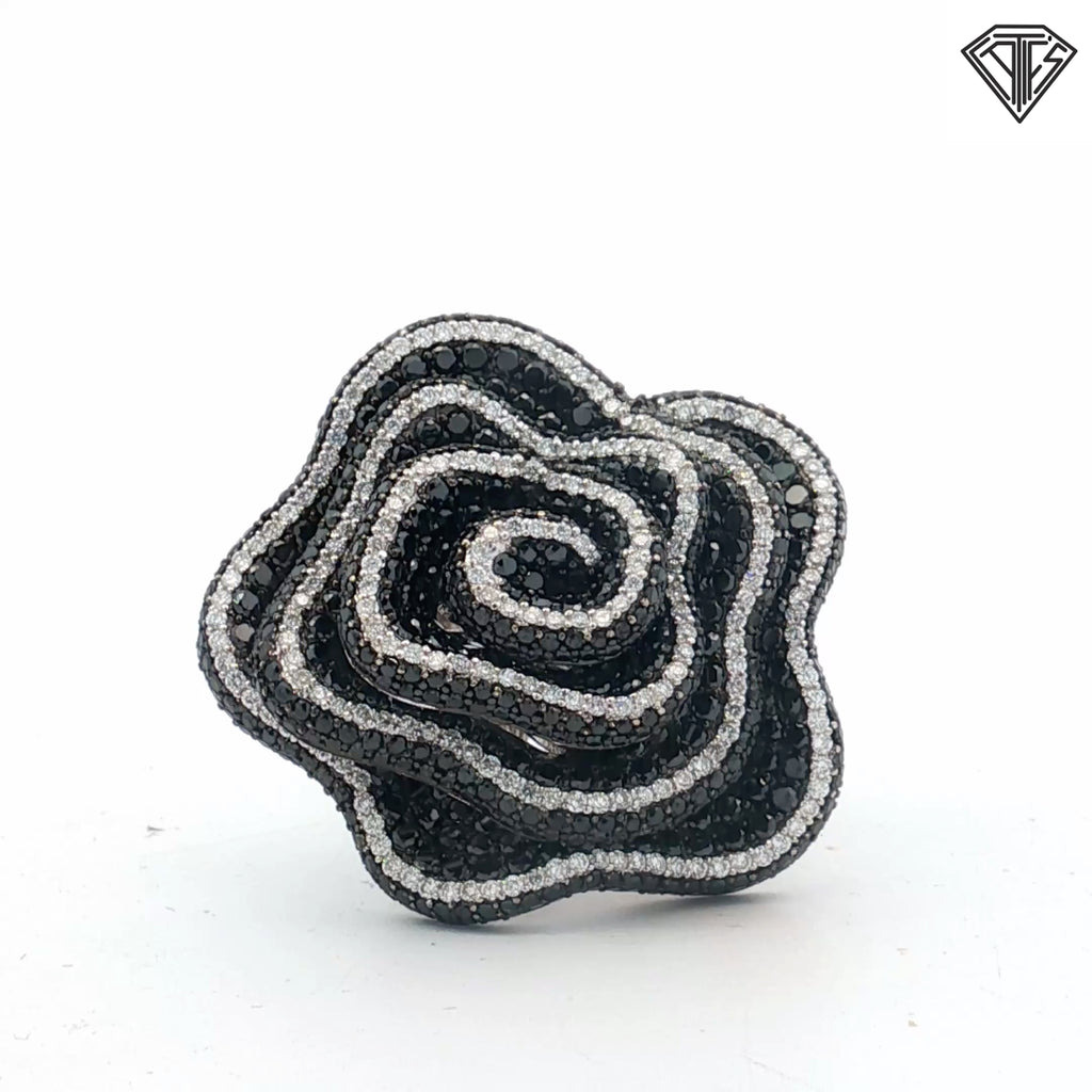 18k White Gold 1.50ct G VS2 Round Diamond /2.75ct Black Diamond Rose Ring Size 5