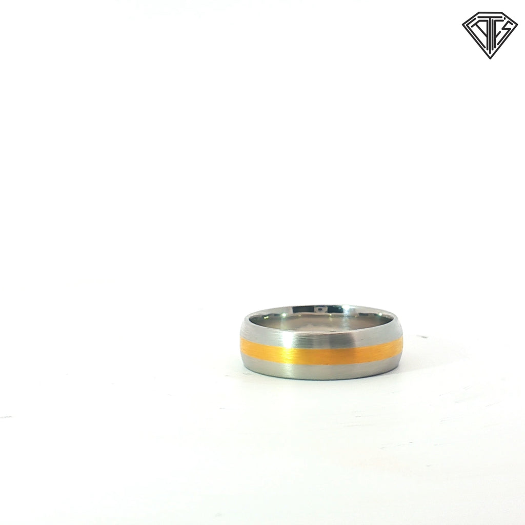 Platinum / 24k Comfort Fit Wedding Ring 6mm 9.2 gram Size 7