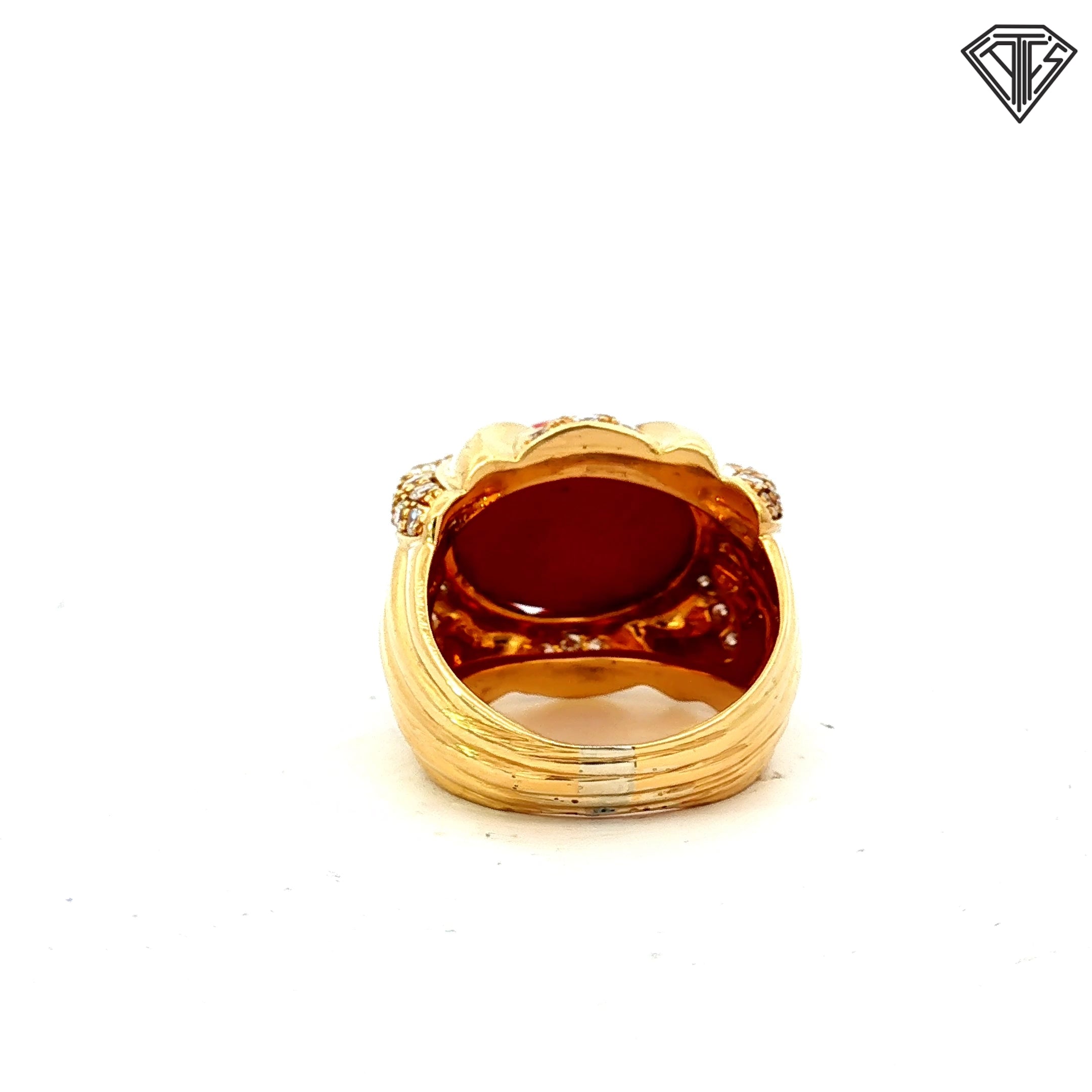 18k Yellow Gold .90ct F VS1 Round Diamond and Coral Ring Vintage