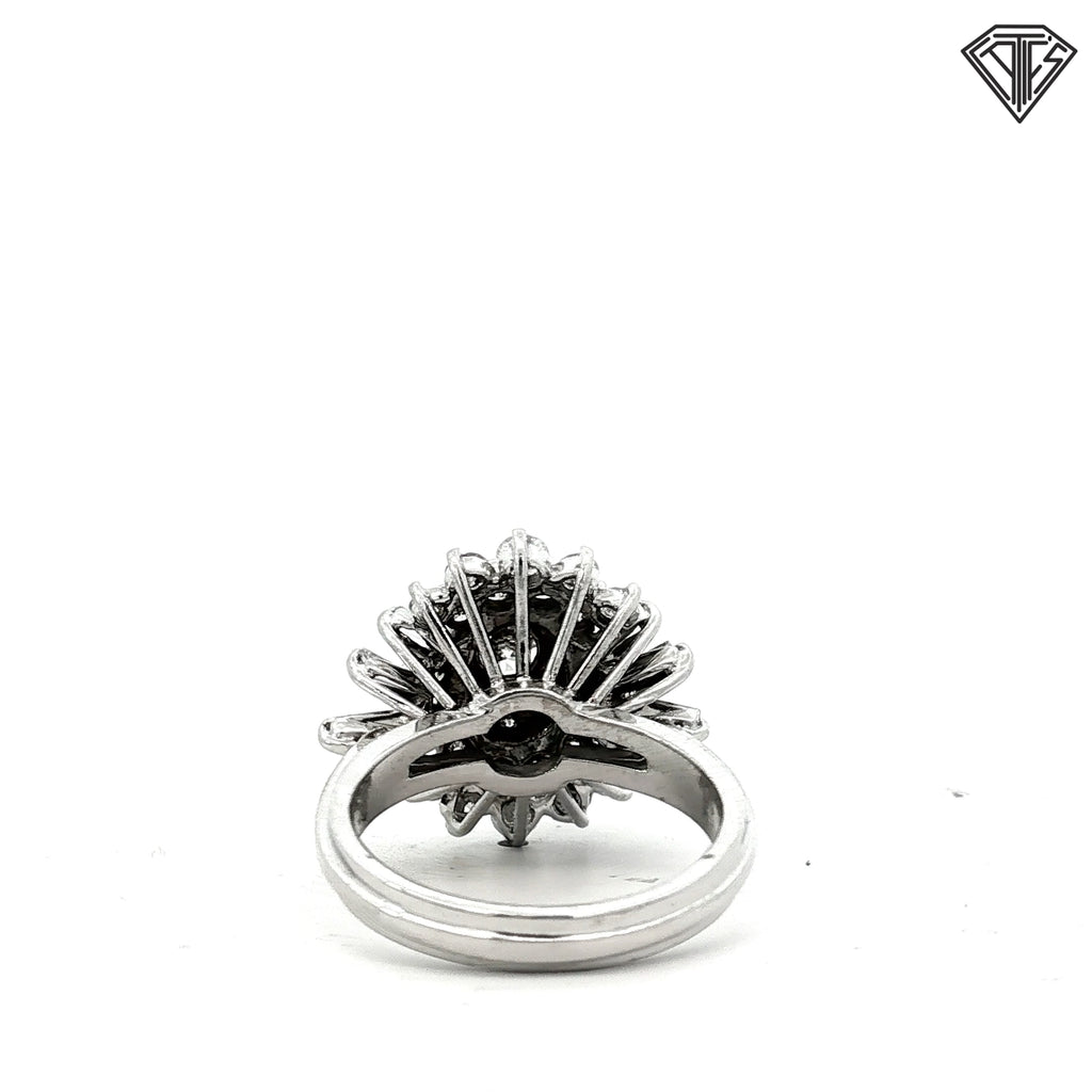 14k White Gold 1.75ct G/H SI1/ VS2 Round and Baguette Cluster Ring Size 6