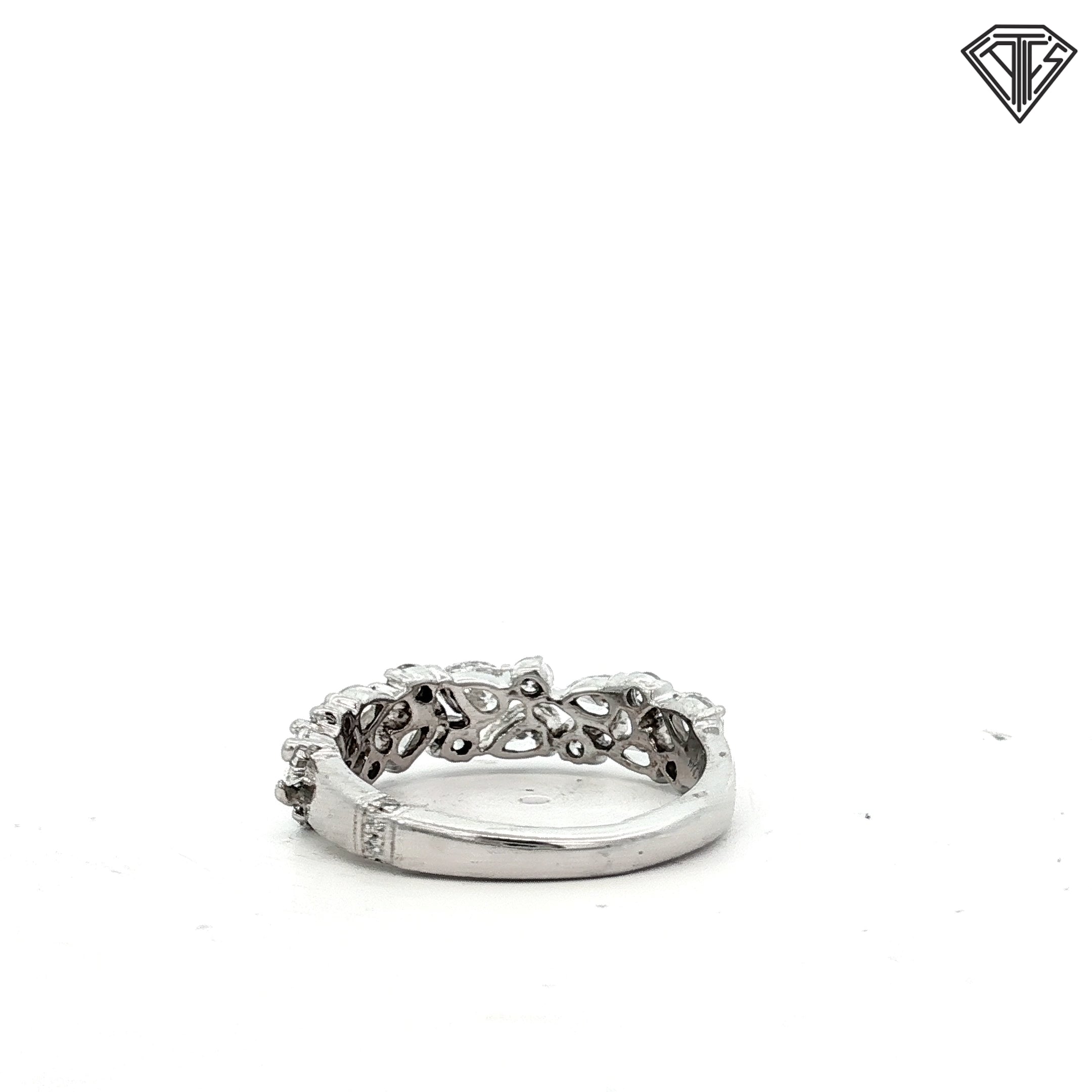 18k White Gold 1.25ct F/G VS2 Pear and Round Diamond Design By Monique Lhuiller Bliss Ring Size 6.5
