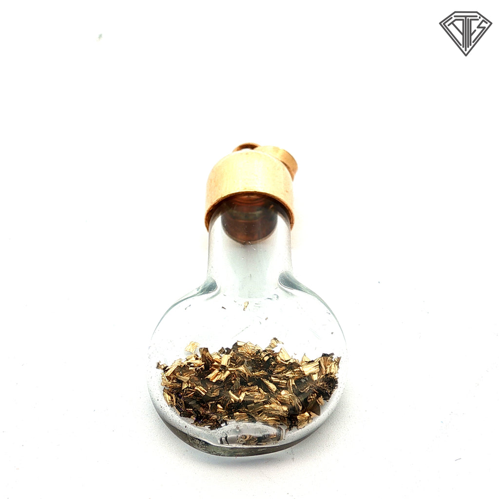 14k Yellow Gold Flake Charm Pendant 1"inch