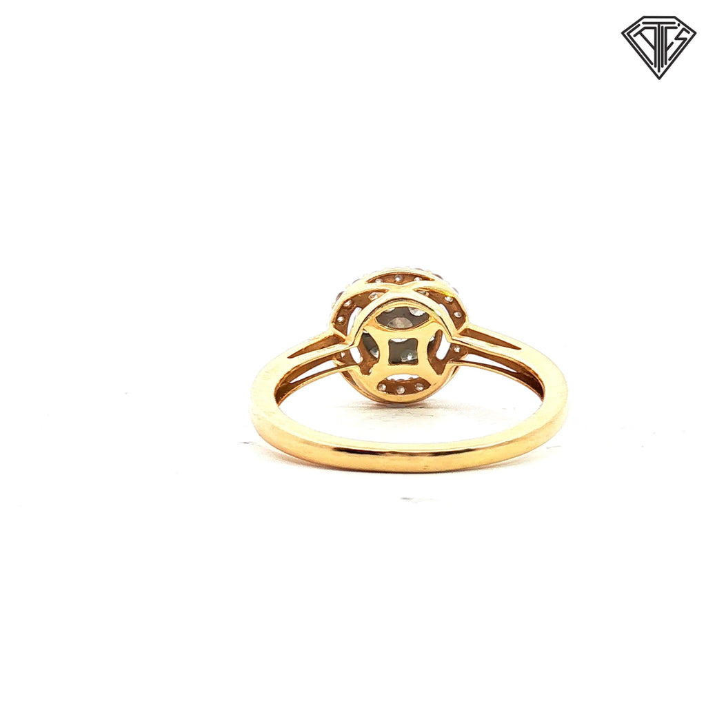14k Yellow Gold .30ct G SI1 Round Total Weight Diamond Pave with Halo Ring  2.6 gram Size 7