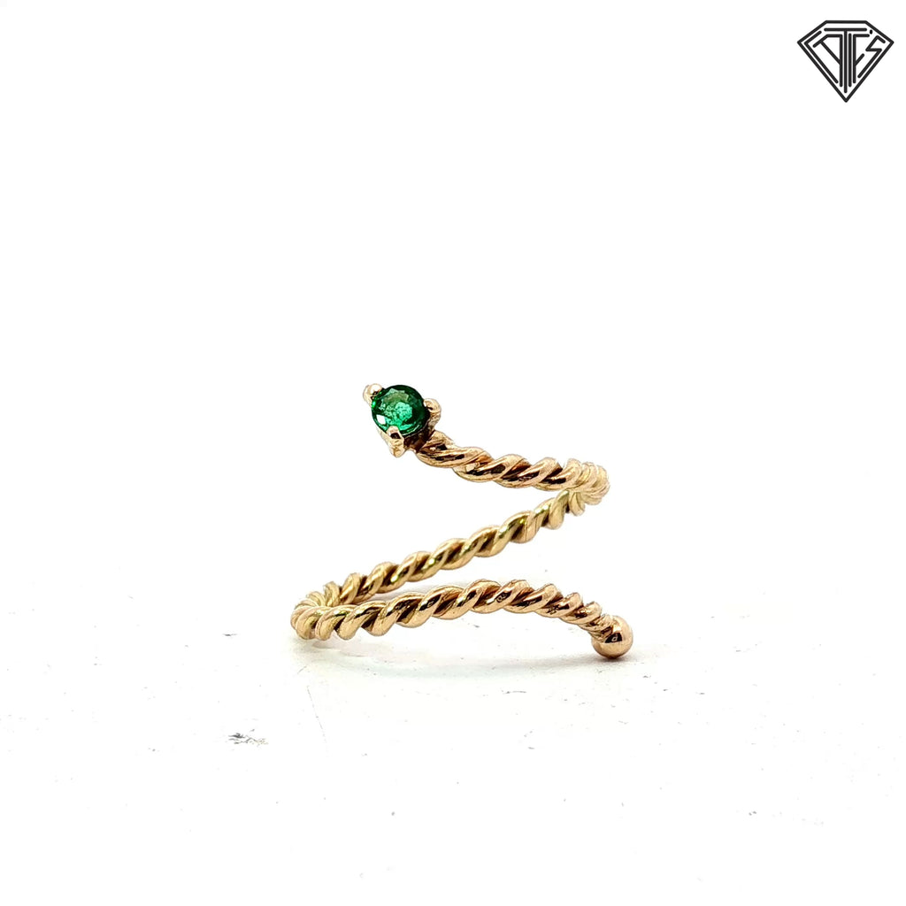 18k Yellow Gold Braided Open Emerald Ring Size 2.1 gram Size 6