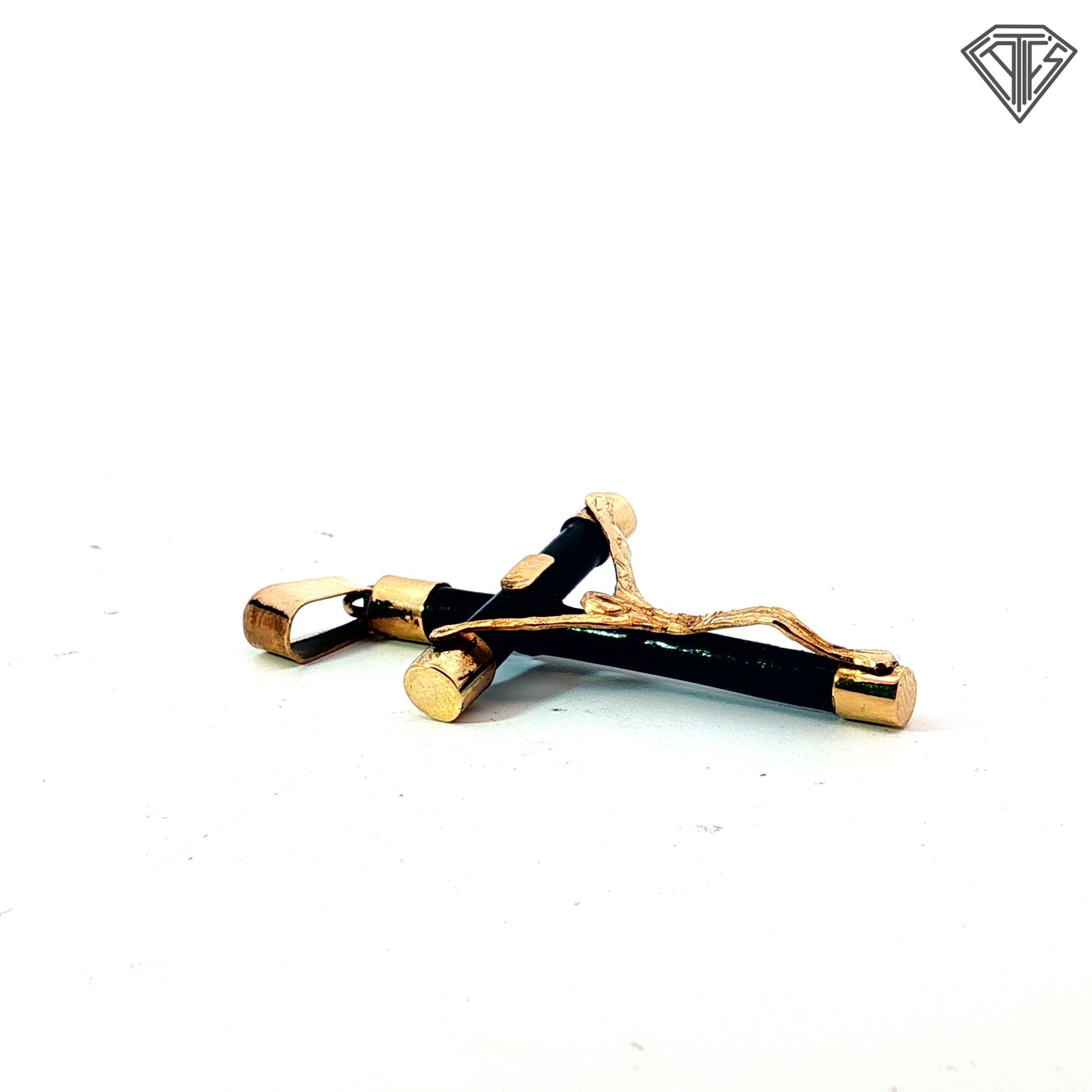14k Yellow Gold Onyx Crucifix Cross Pendant