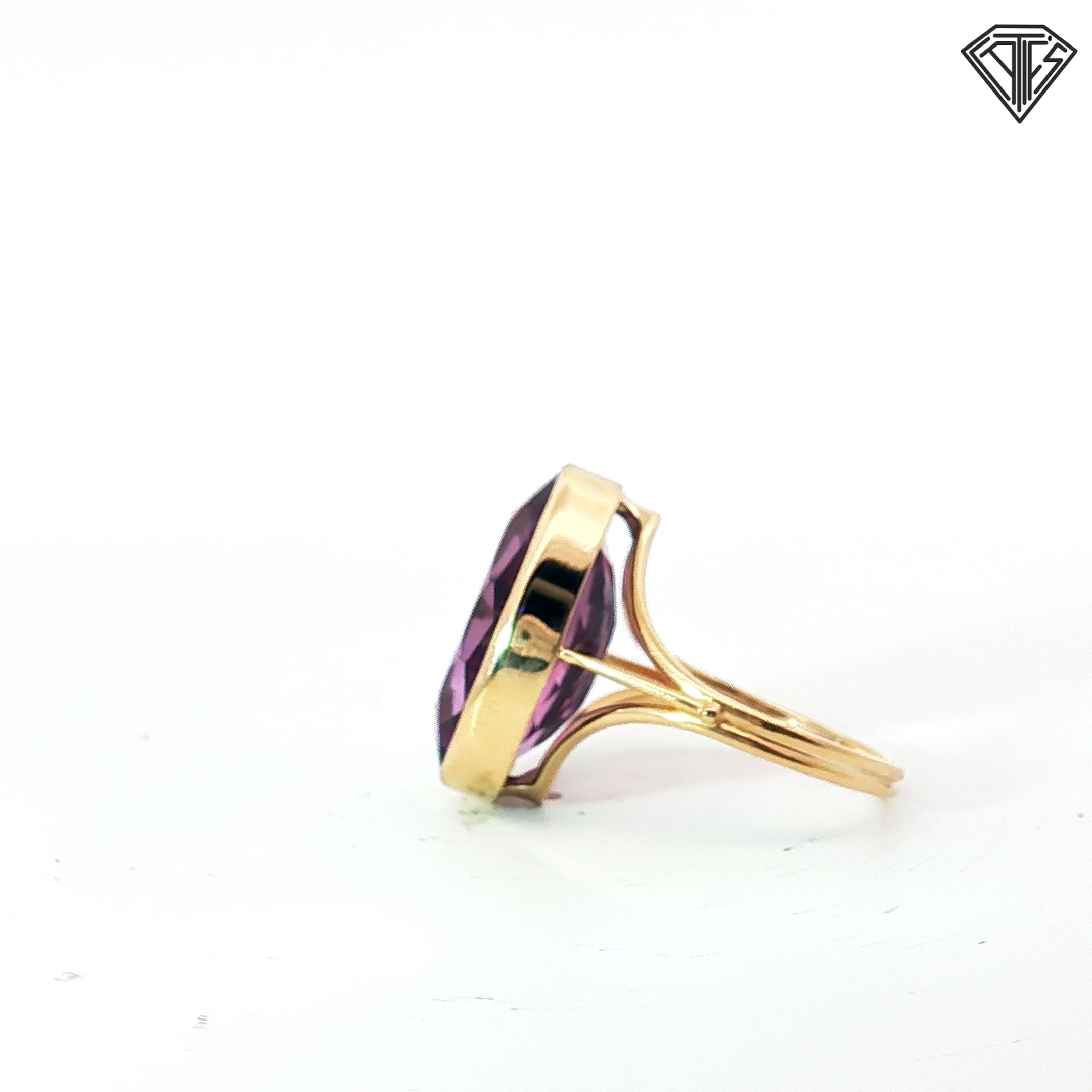14k Yellow Gold Vintage Oval Amethyst Solitaire Ring Size 5