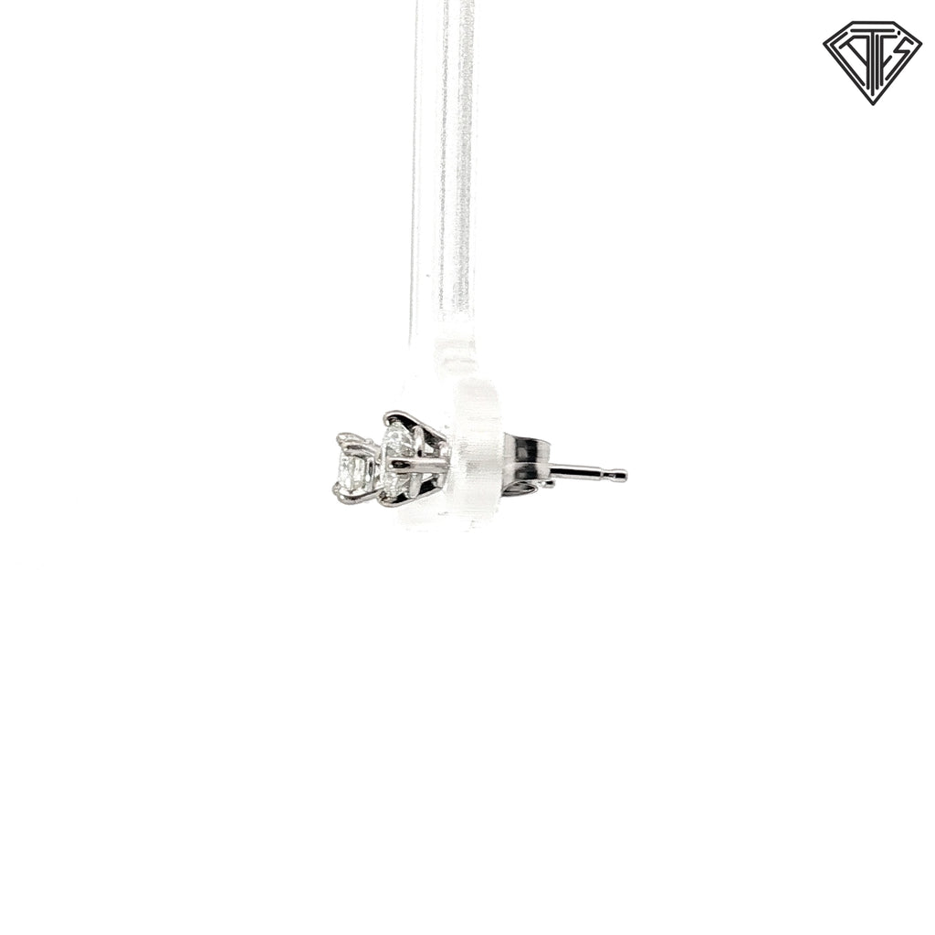 14k White Gold .45ct G I1 Round Studs Earrings