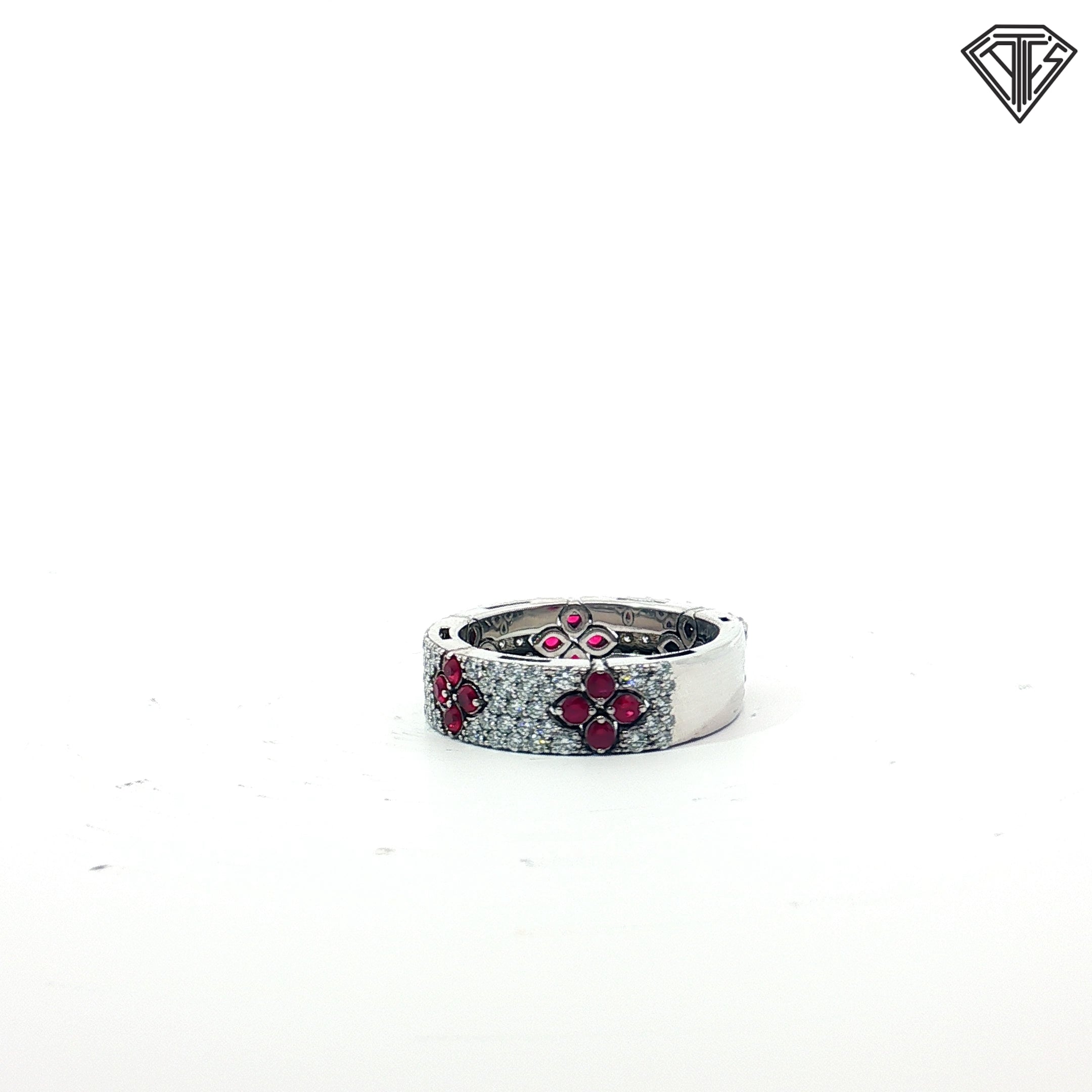 18k White Gold .93ct E/F VS1-VVS Round Diamond / .58ct Round Ruby Band  Size 7 Design By Roberto Coin  "Love in Verona "  5.8 gram