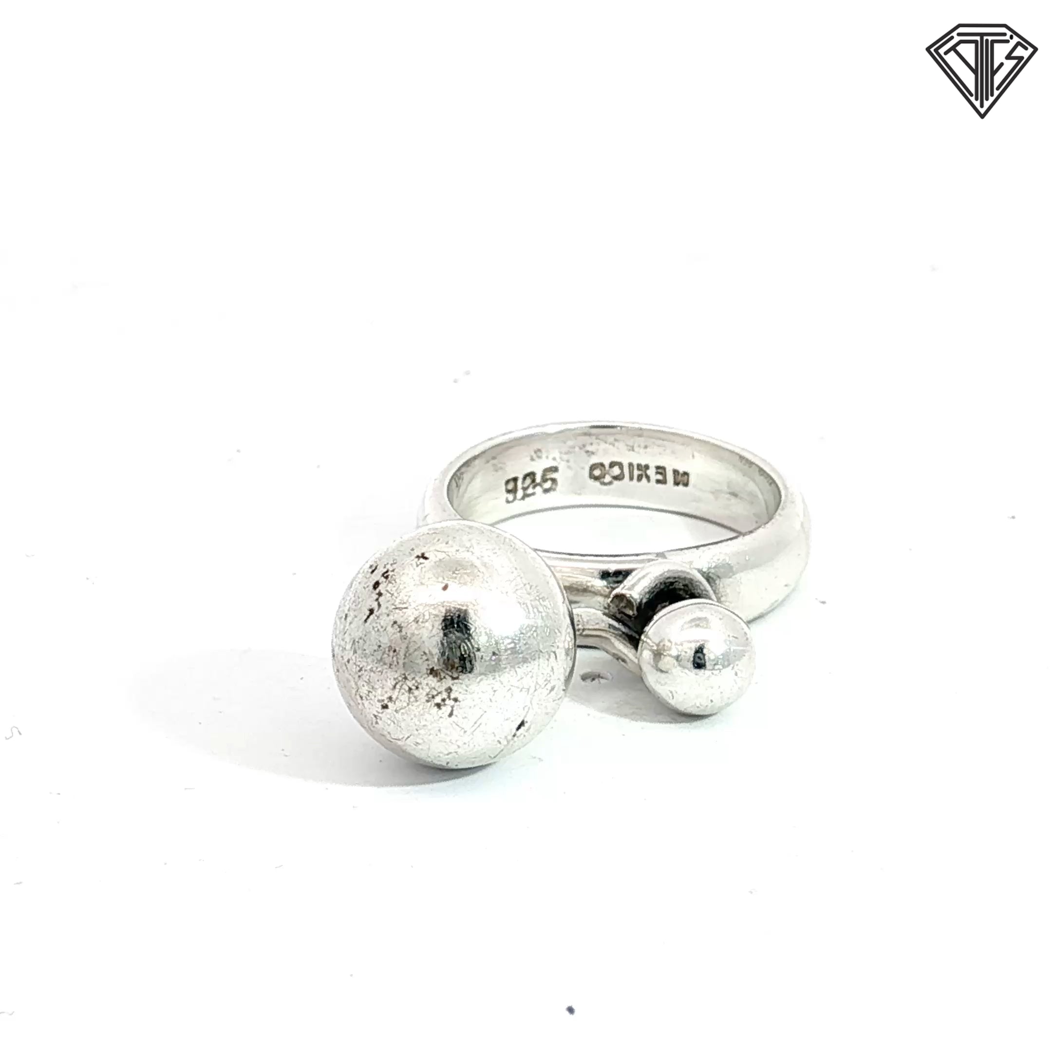 Mexican Sterling Silver Spinner Ring 8.6 gram Size 7