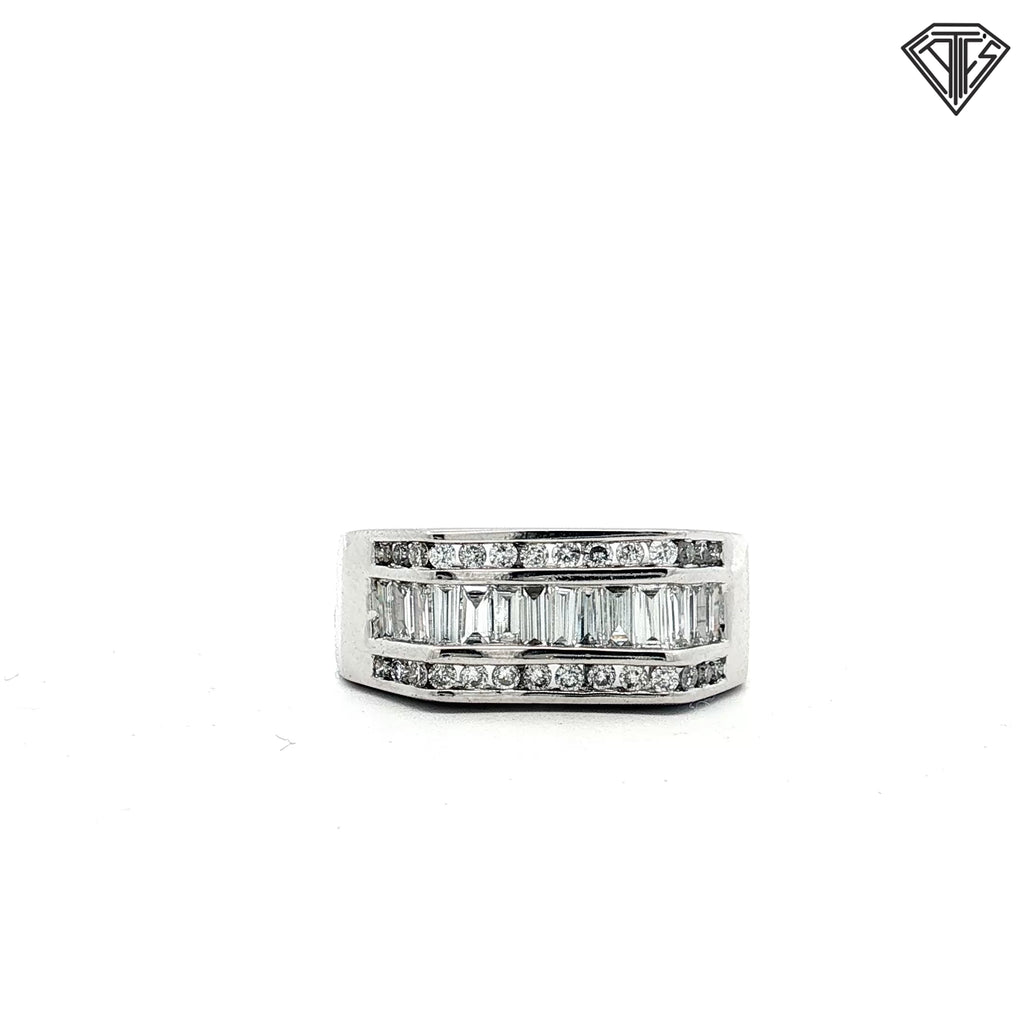 14k White Gold 1.00ct F VS2 Baguette/ Round Diamond Total Weight Men Ring 7.6 gram Size 6.5