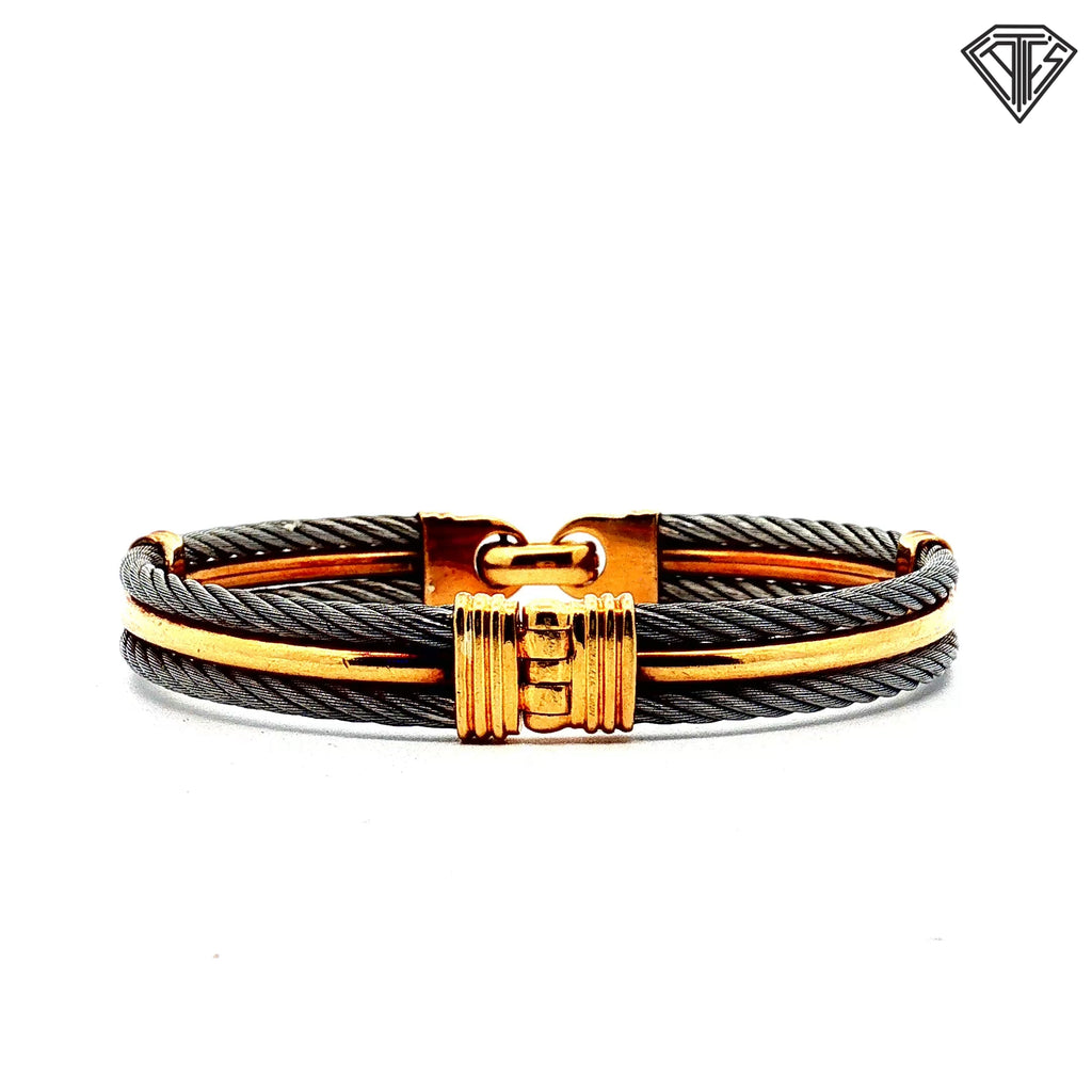 18k Gold Fitted Twisted Cable Bracelet 30.6 gram