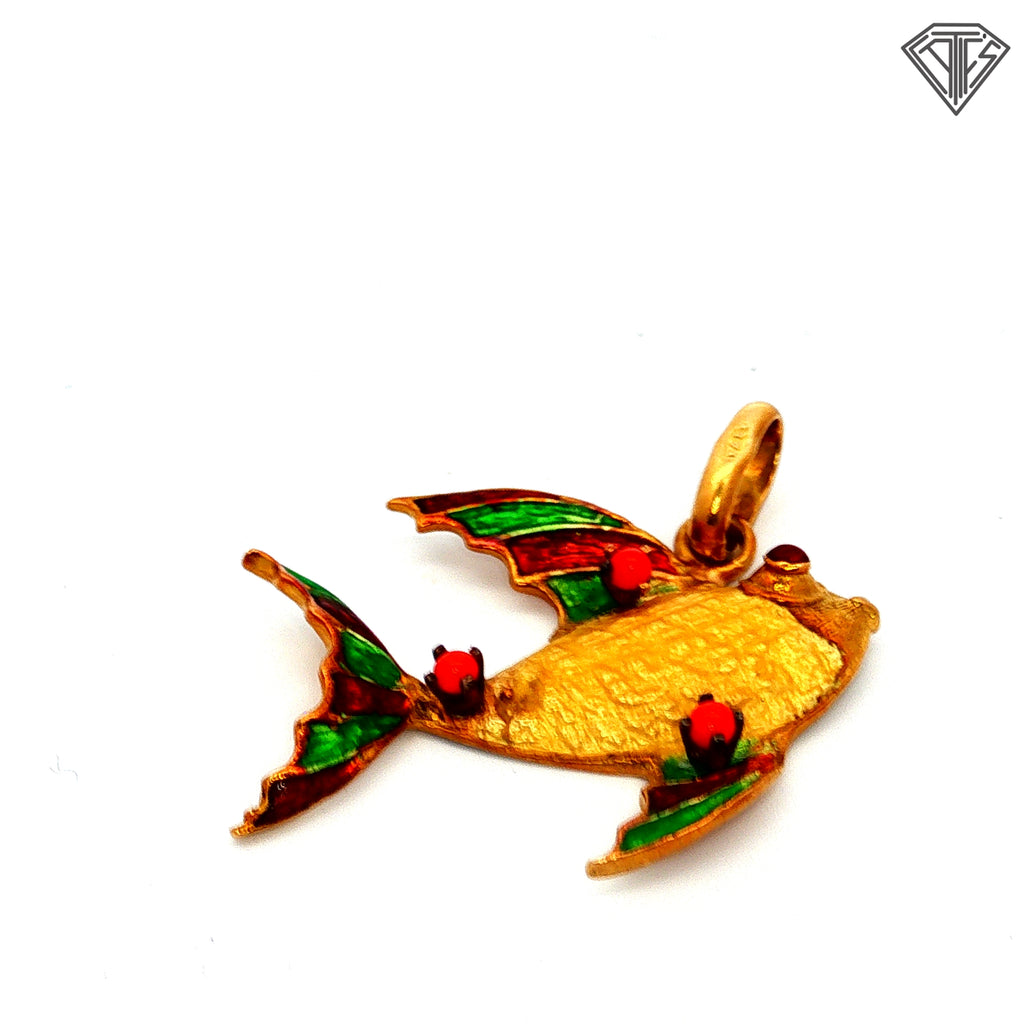 18k Yellow Gold Italian Fish with Enamel and Coral Accents  6 gram /Stamped 247VI
