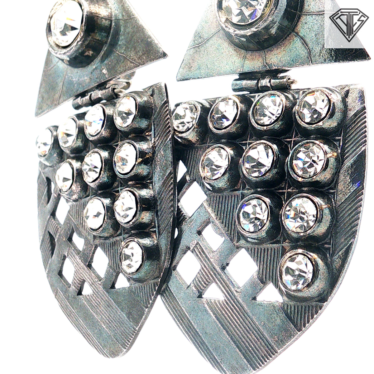 Pre-Loved Oversized Gun Metal Round Rhinestone Clip-On Earrings
